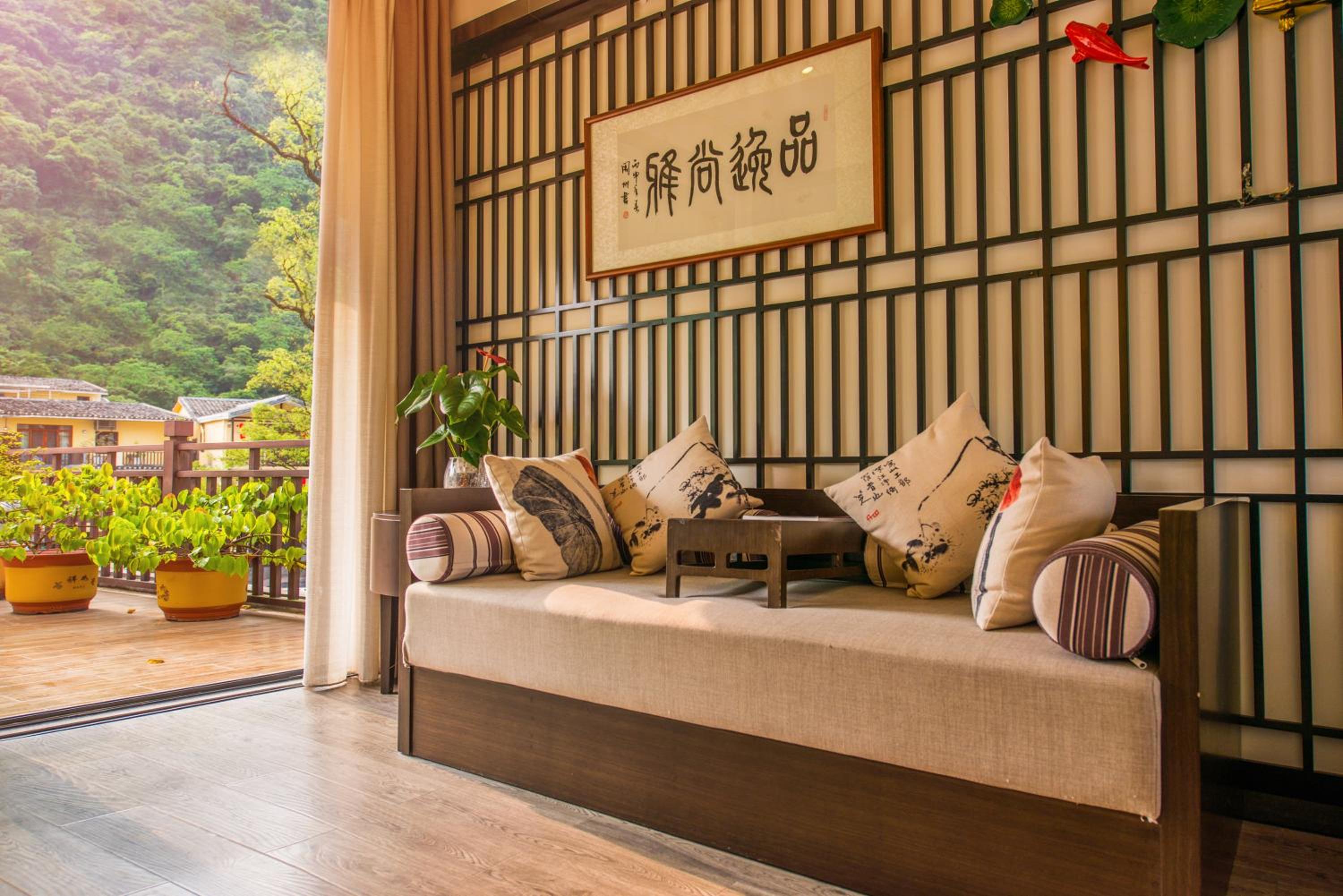 King Room with Mountain View