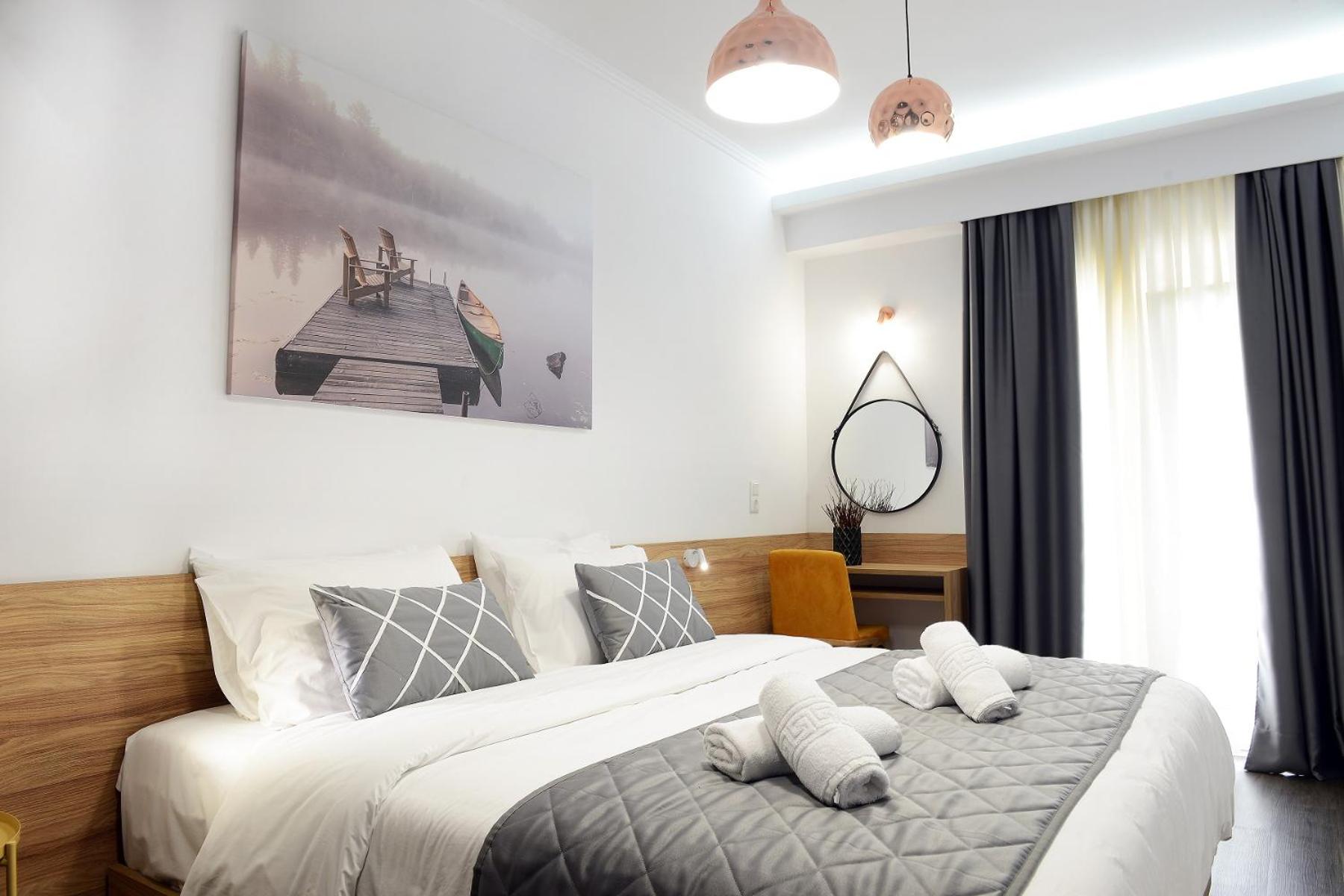 Standard Double Room - Photo 9