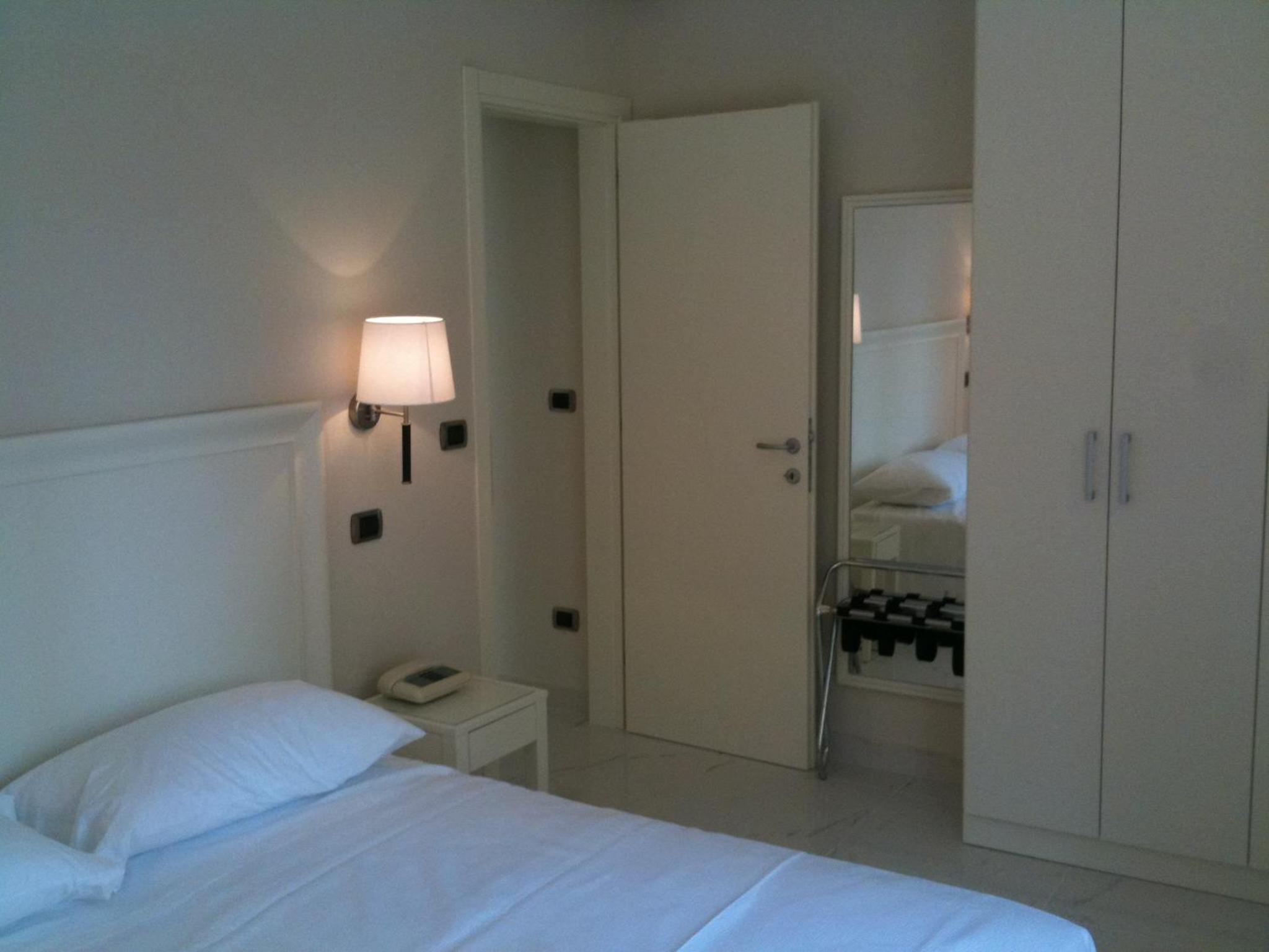 Studio Apartment with One Double Bed