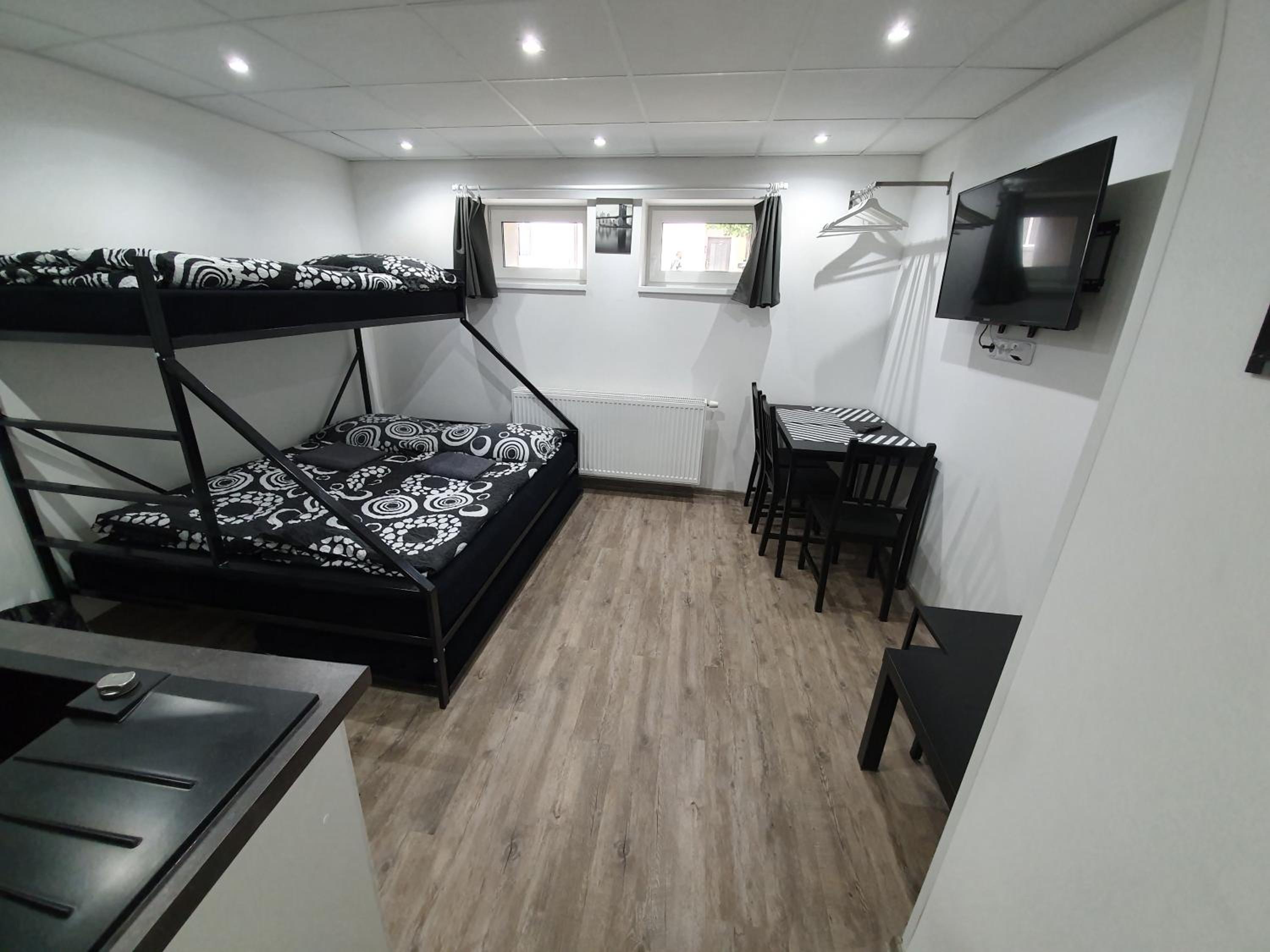Apartment - Ground Floor - Photo 4