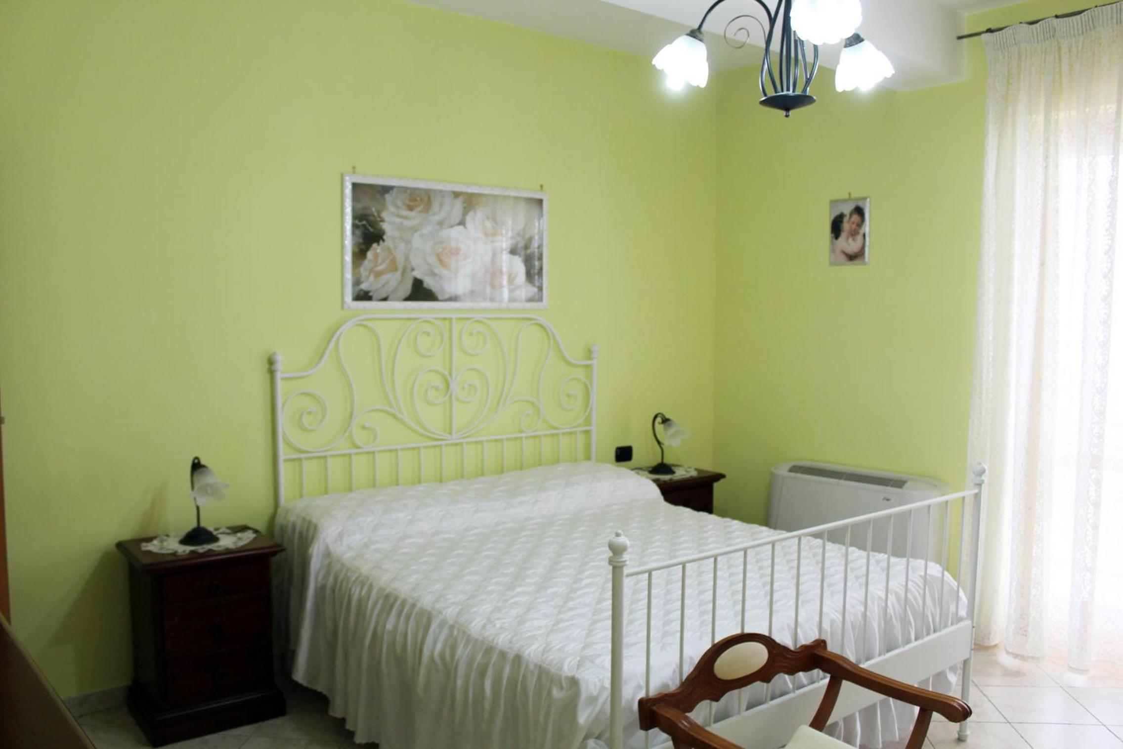 Double Room with Balcony - Photo 1
