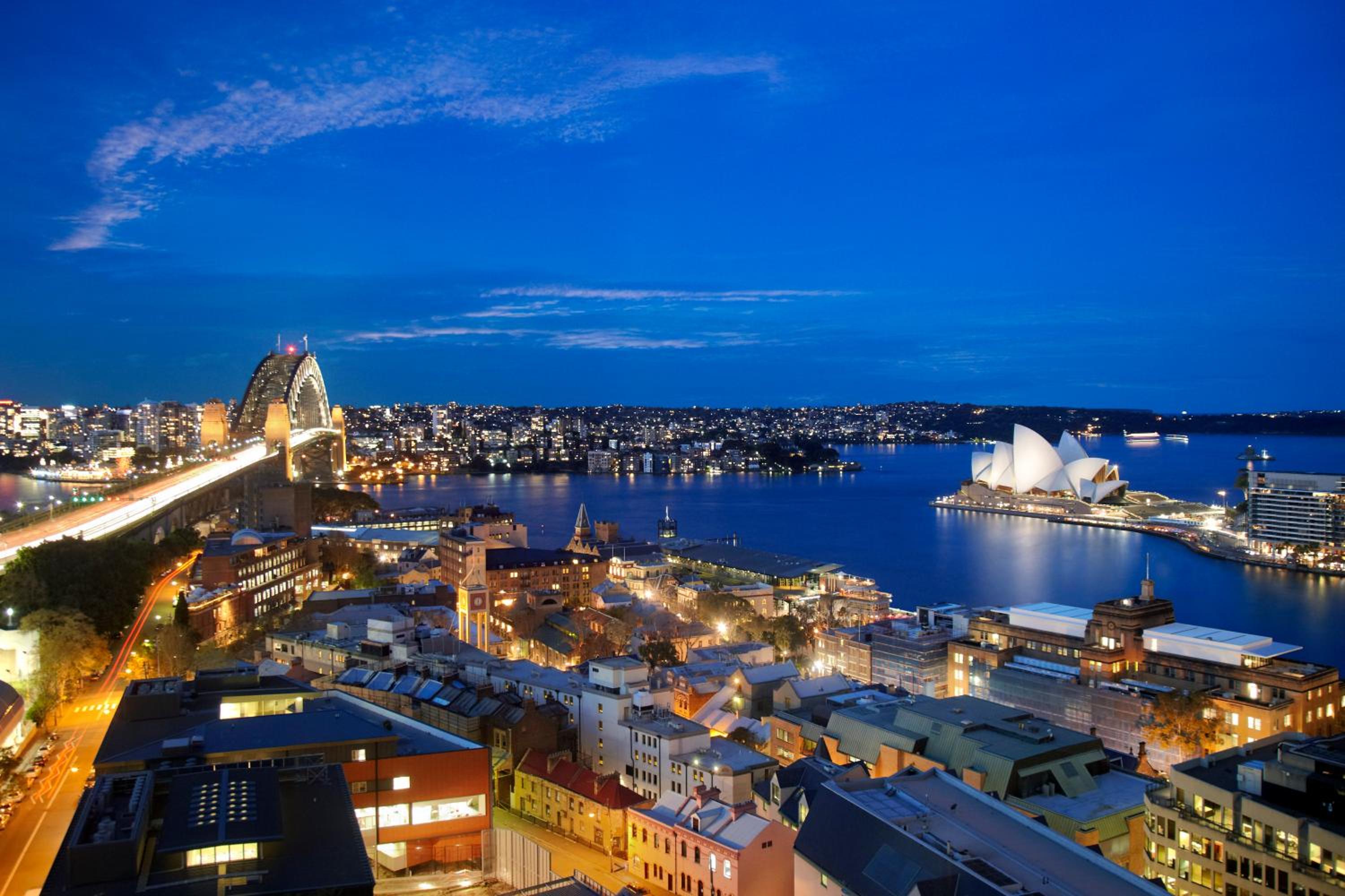 Executive Sydney Harbor King