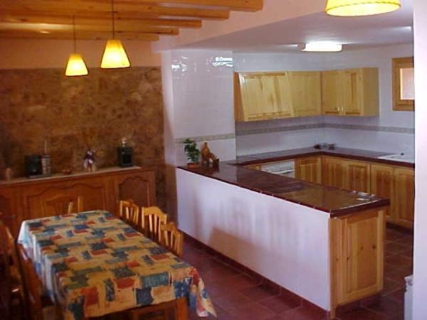 Four-Bedroom House - Photo 15
