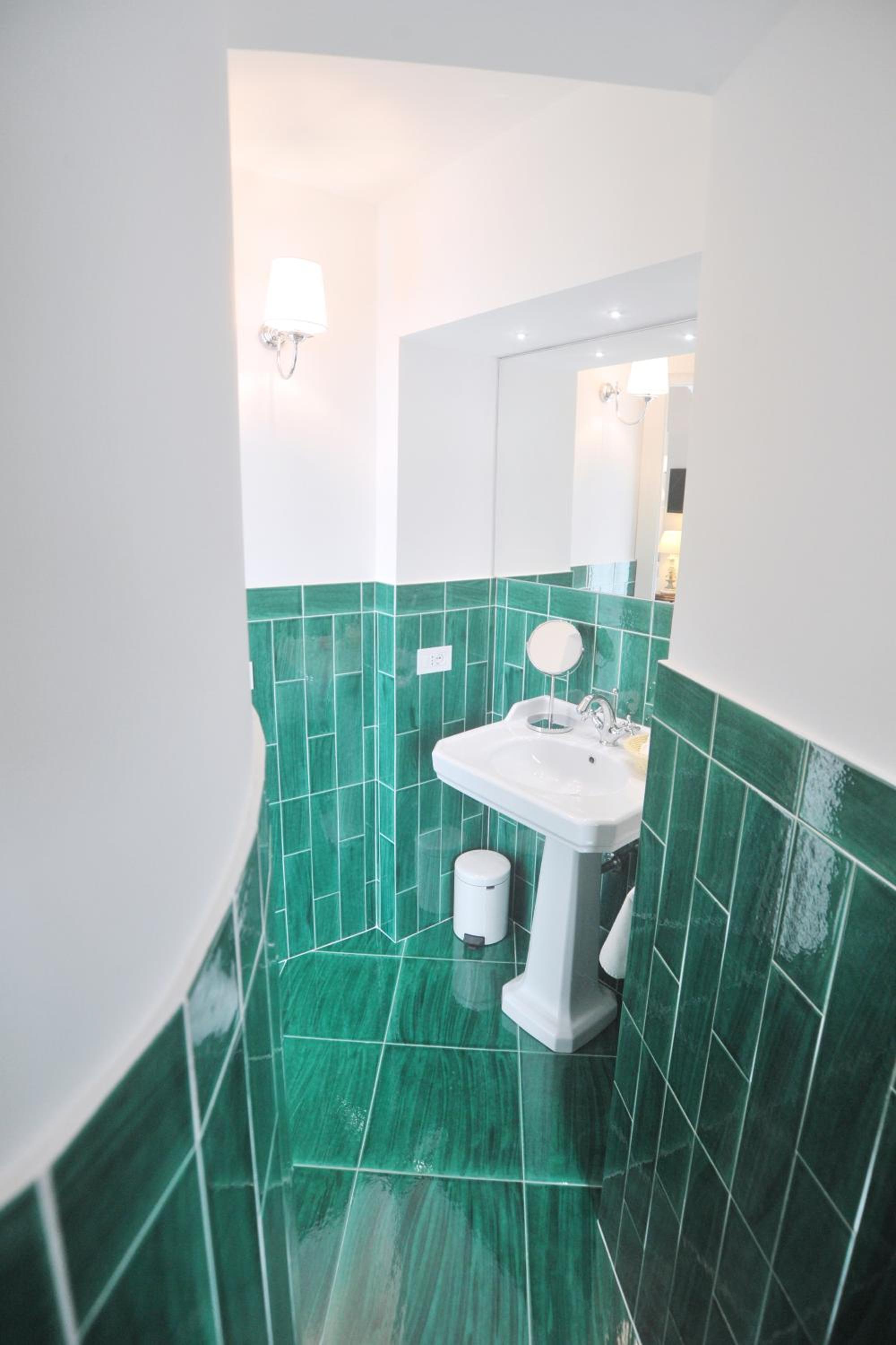 King Suite with Sea View - Photo 34