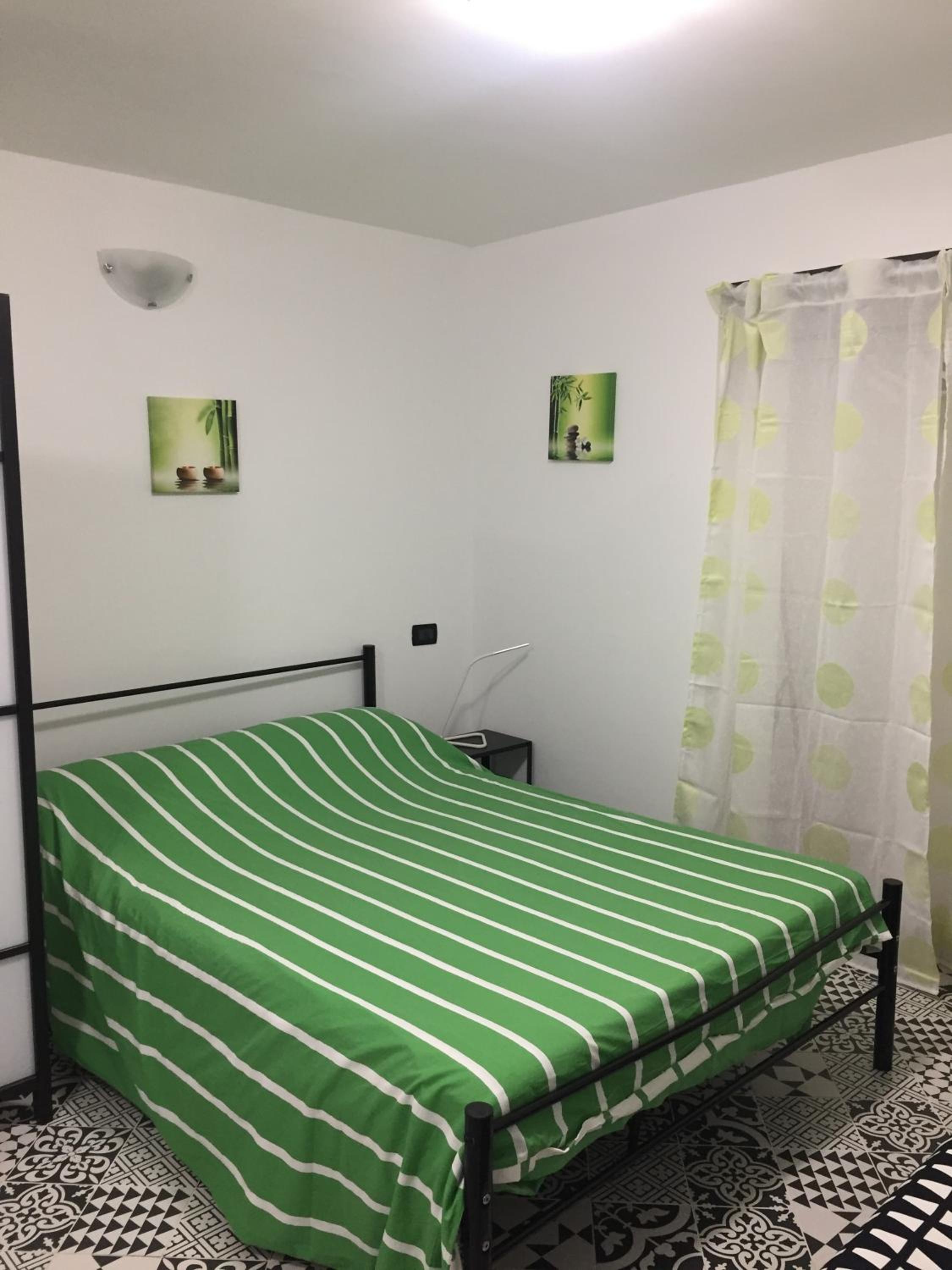 One-Bedroom Apartment - Photo 10