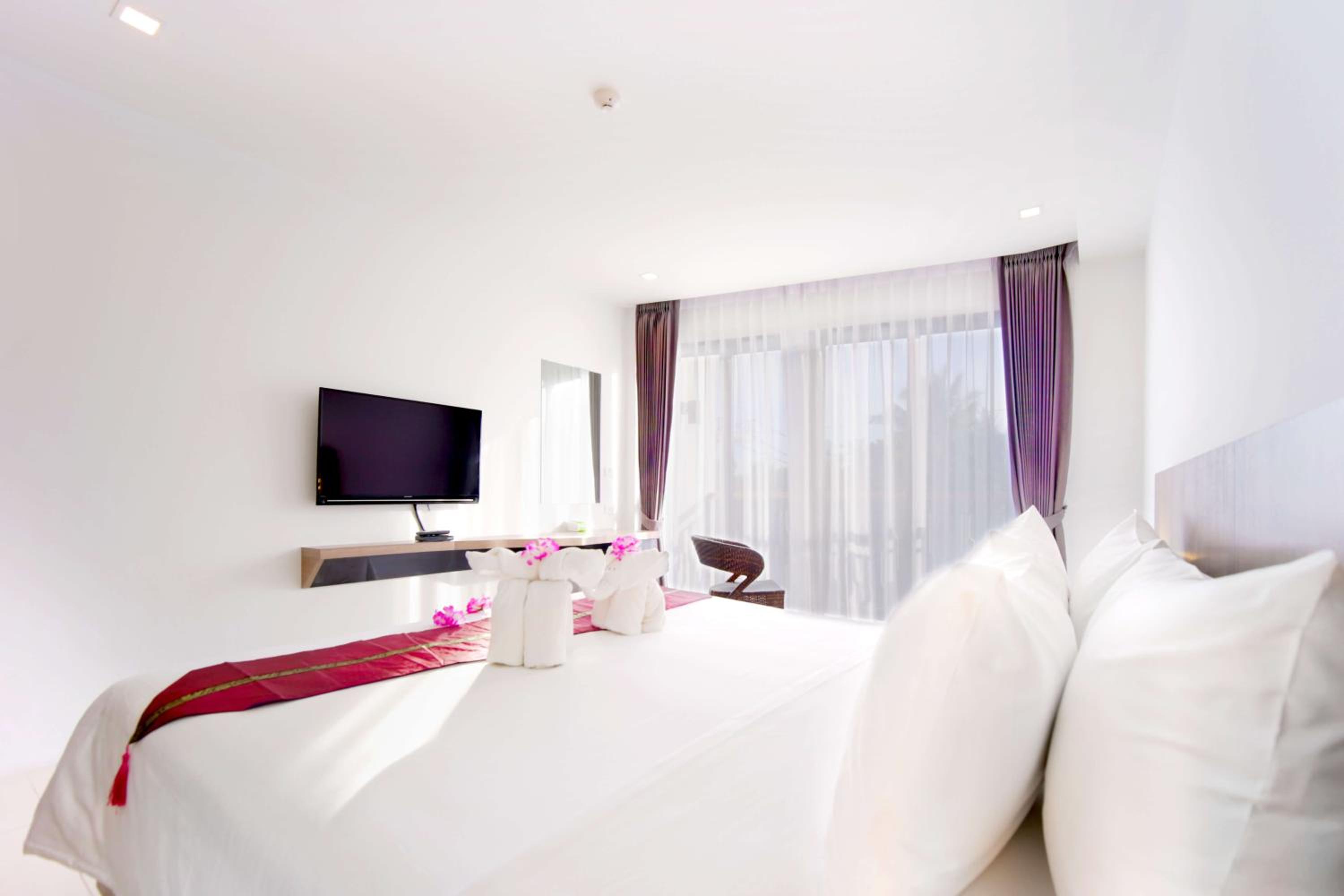 Deluxe Double or Twin Room - Photo 4