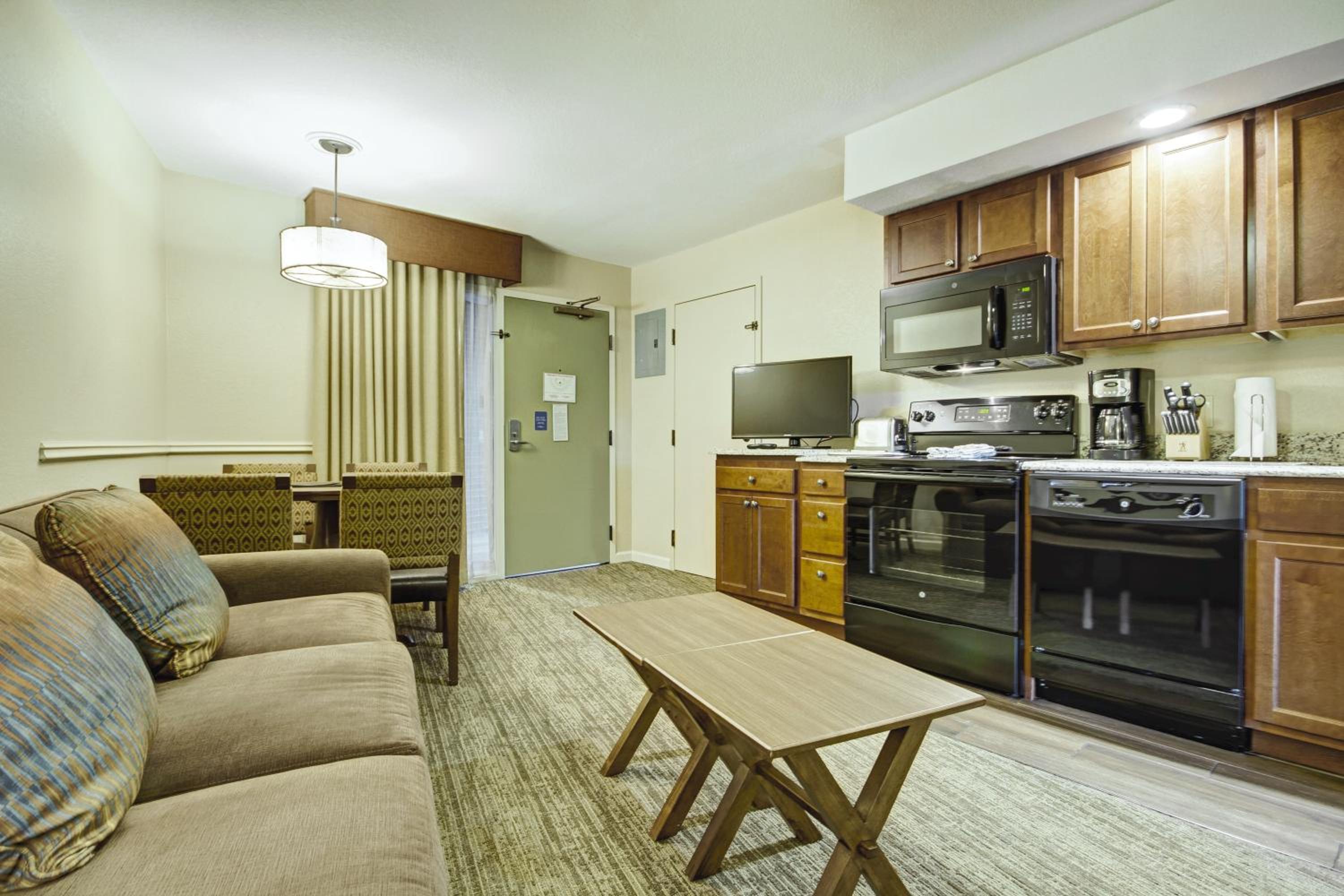 One-Bedroom Deluxe Apartment photo 1