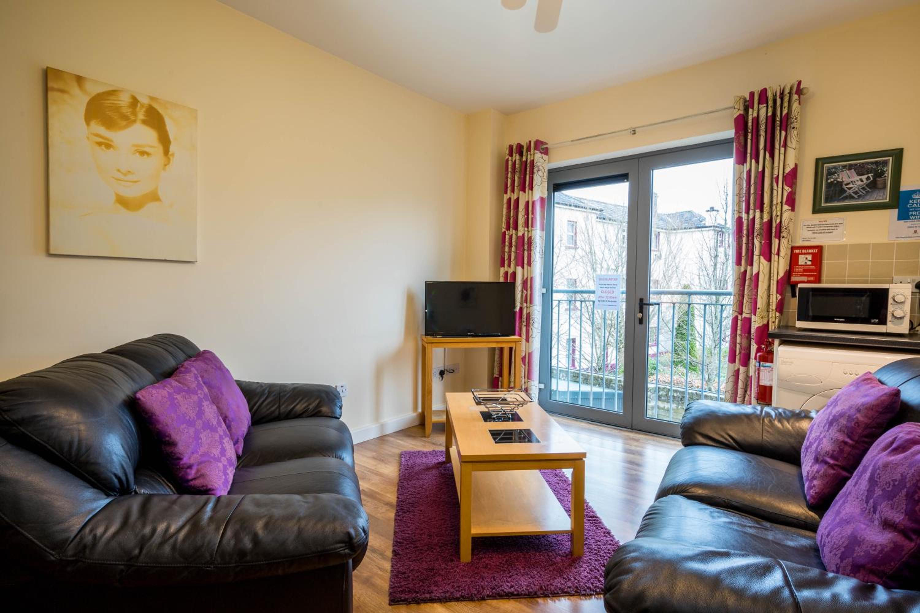 Basic Triple Room