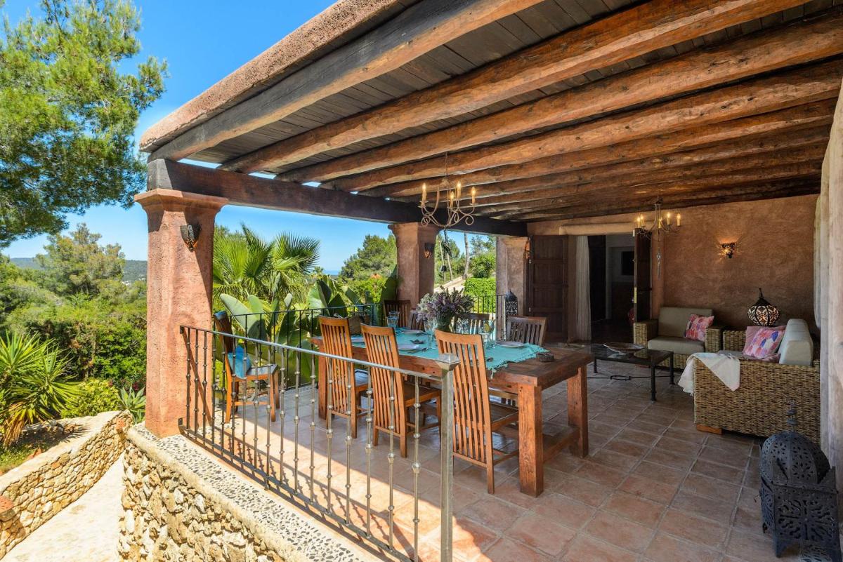 Three-Bedroom Villa photo 3