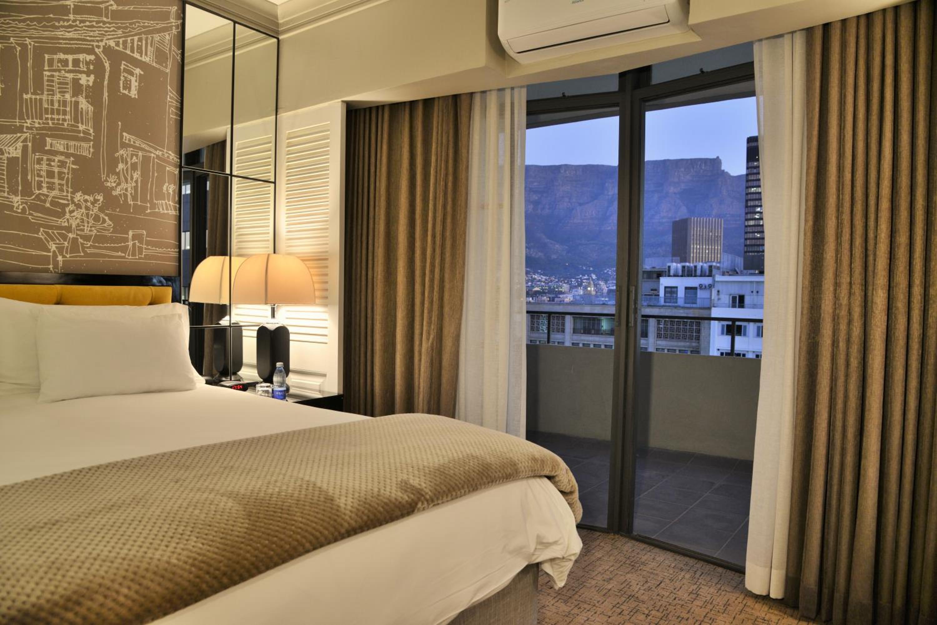 Suite - Photo 6