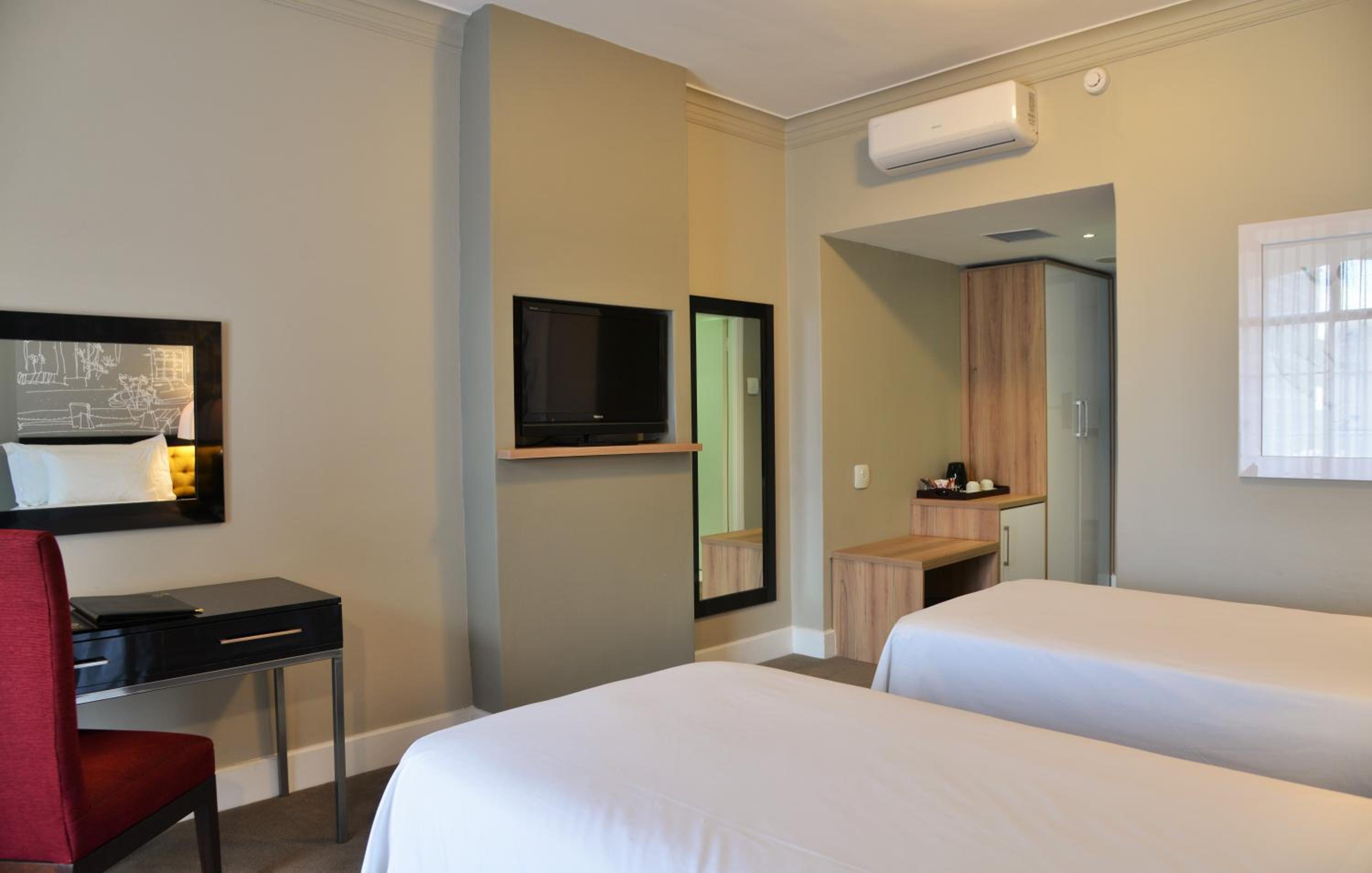 Superior Twin Room - Photo 8