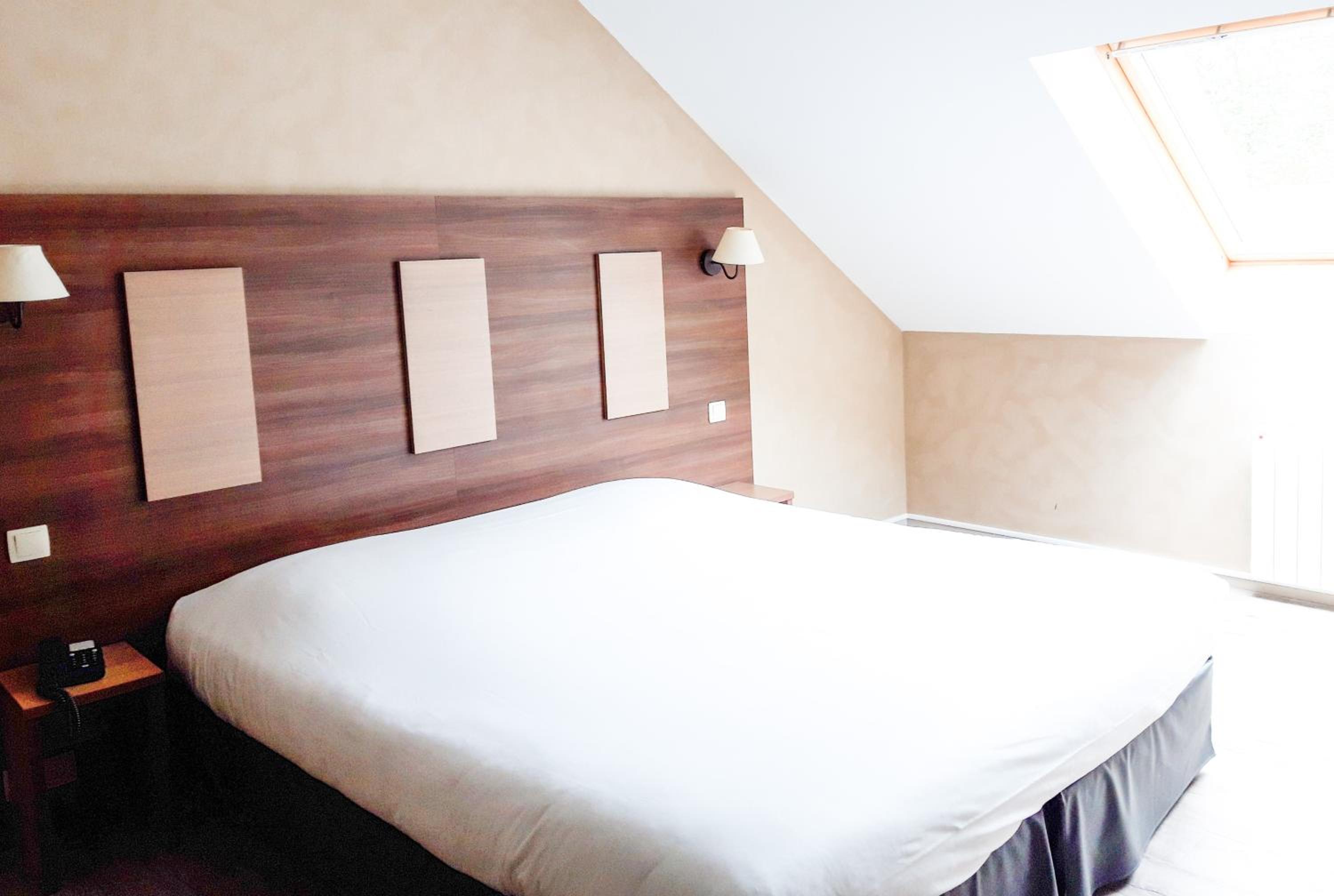 Standard Double Room photo 2