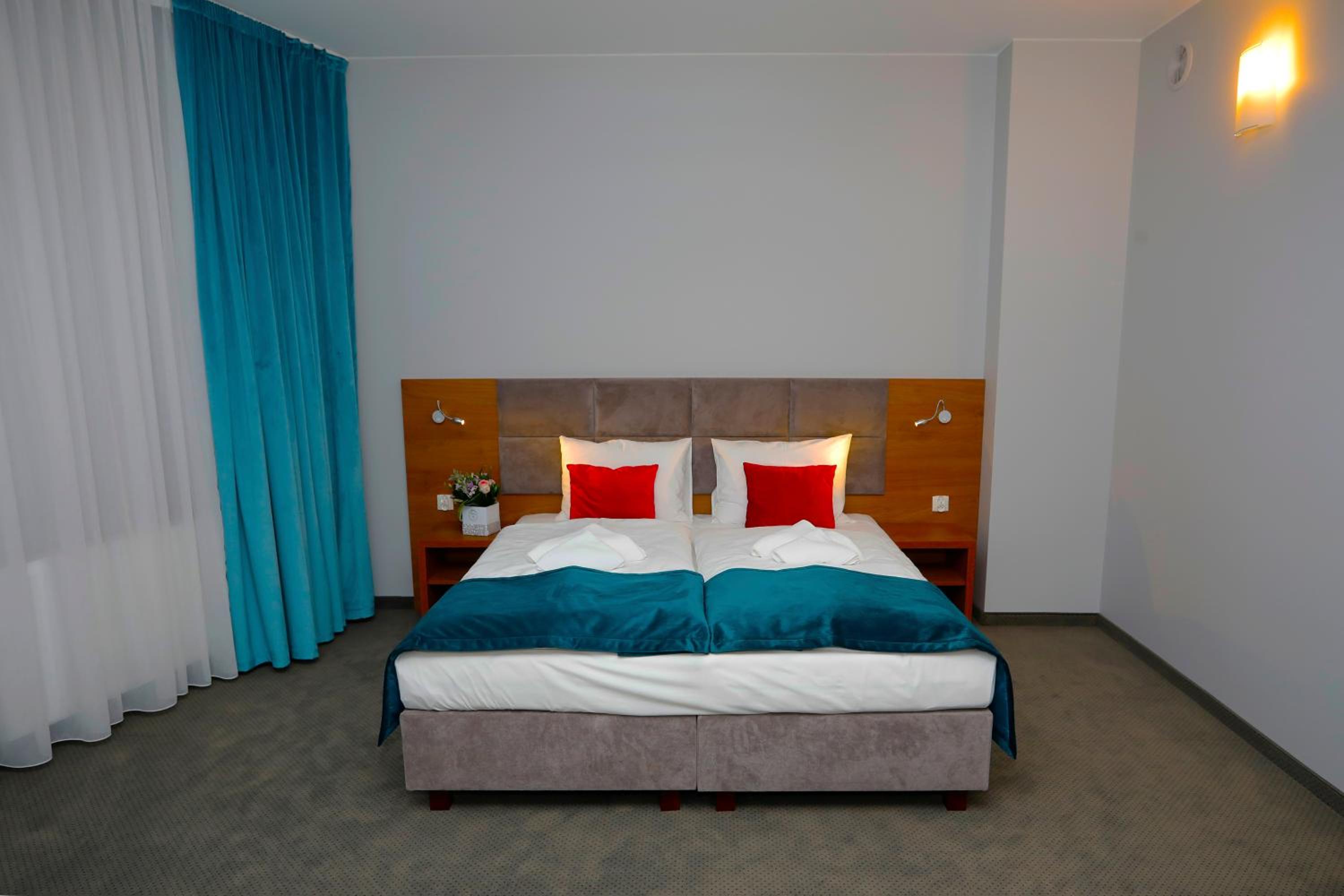 Standard Double or Twin Room - Photo 1