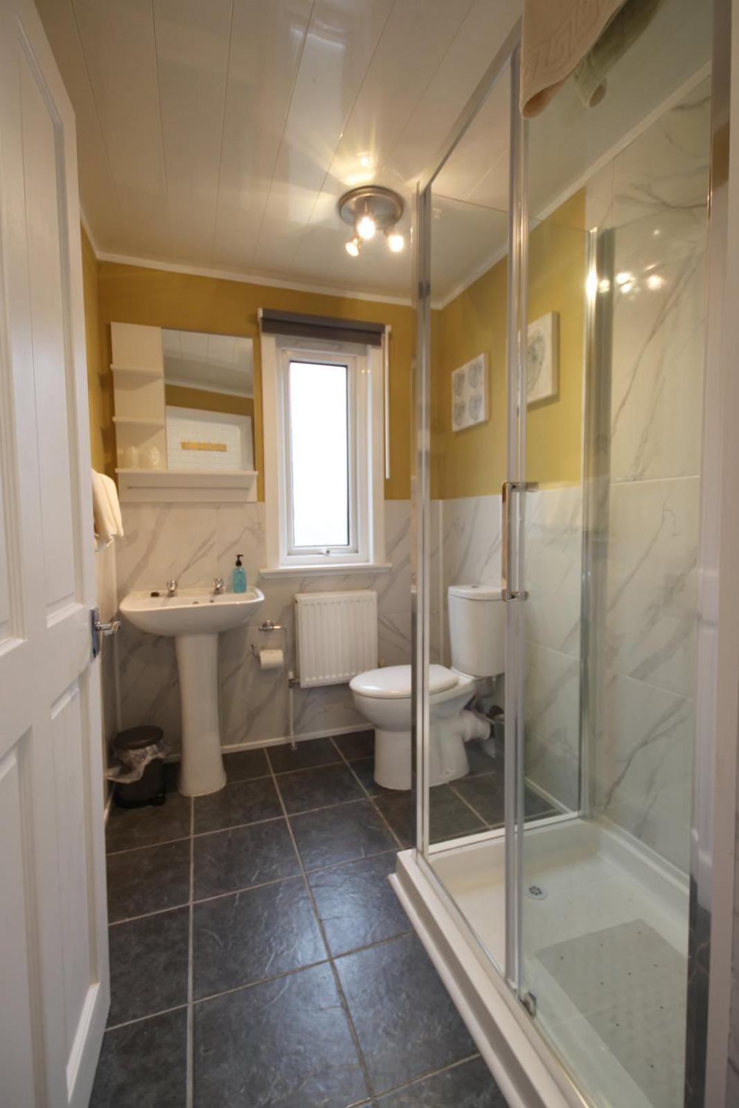 Two-Bedroom House photo 3