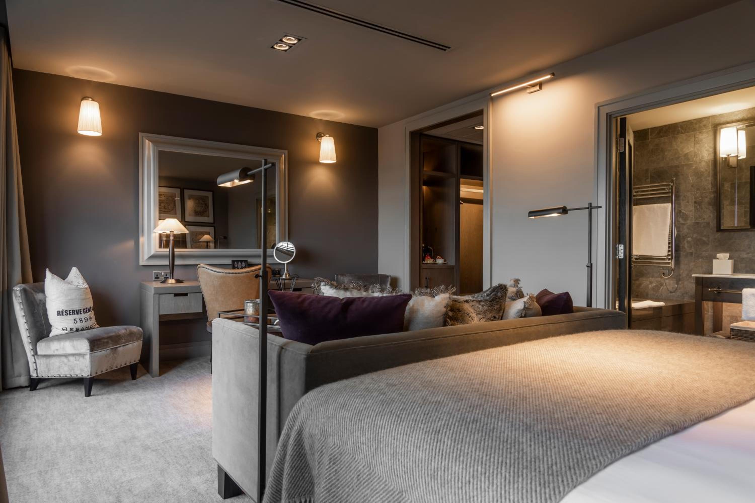 Suite with Balcony photo 3