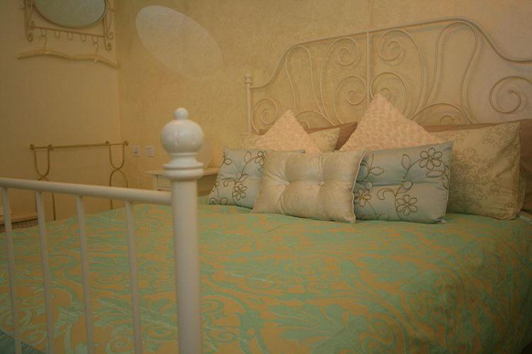 Suite with Mountain View - Photo 7