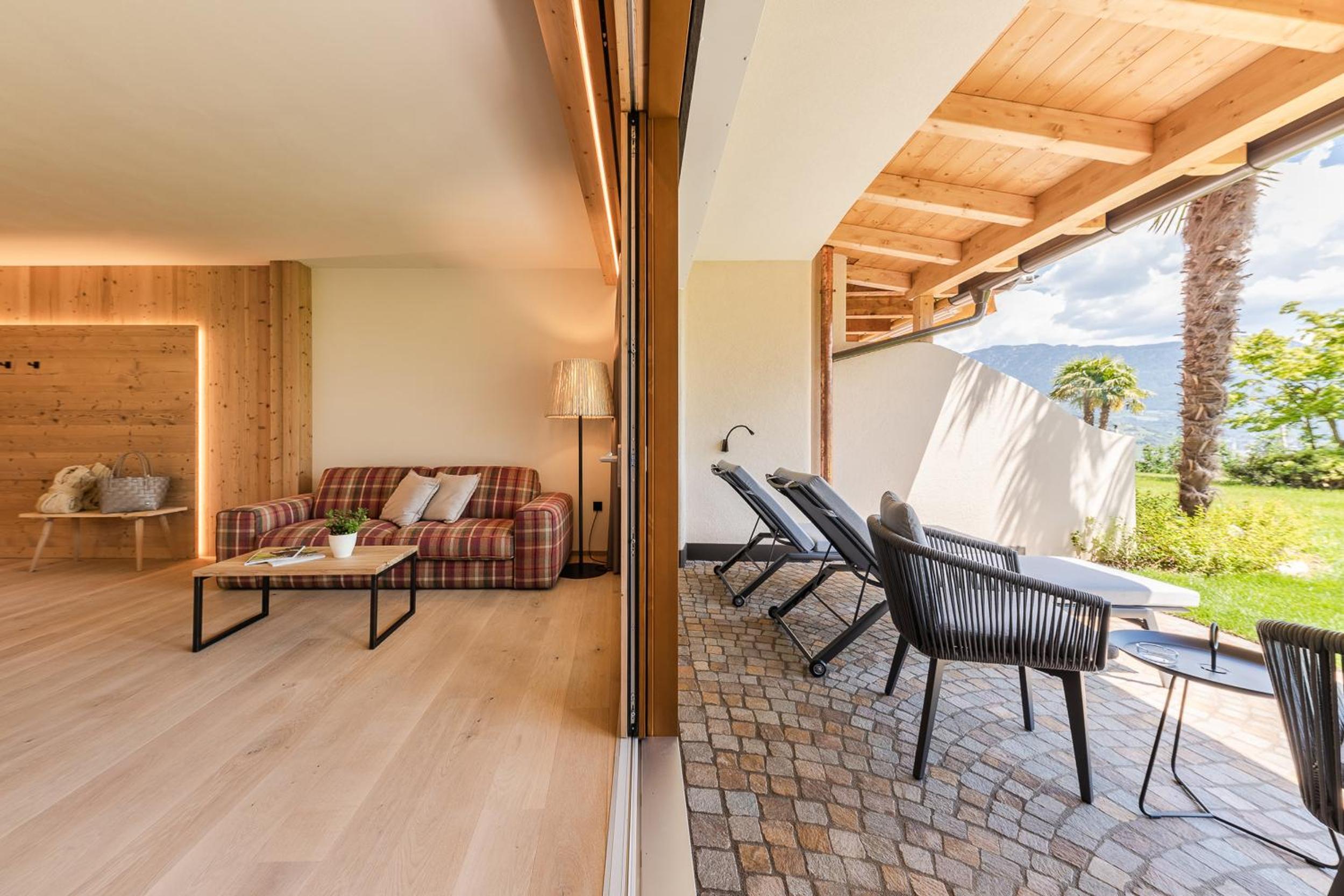 Junior Suite with Terrace - Photo 3
