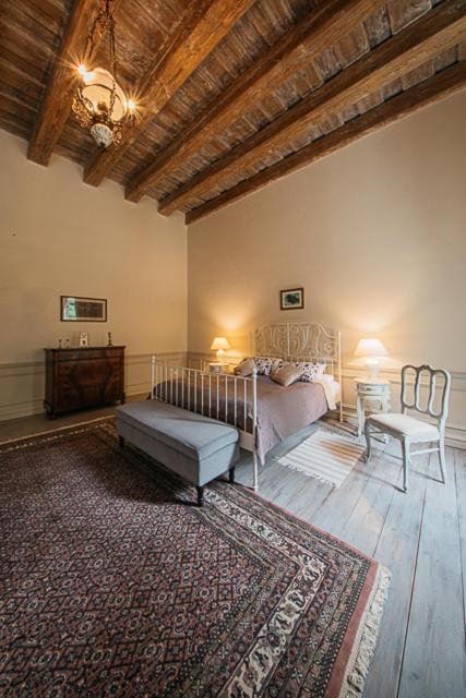 Double Room - Photo 7