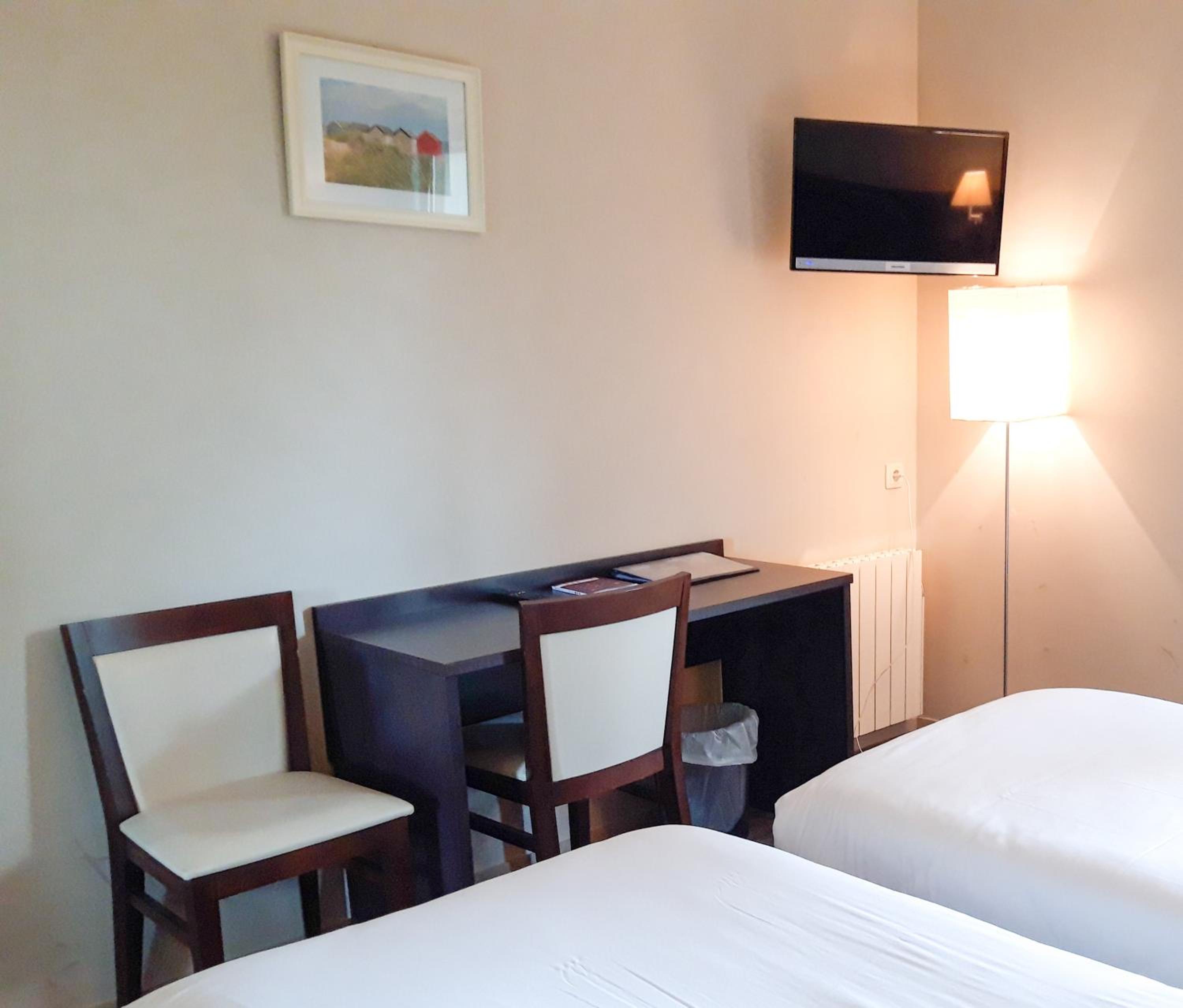 Privilege Twin Room with River View photo 3