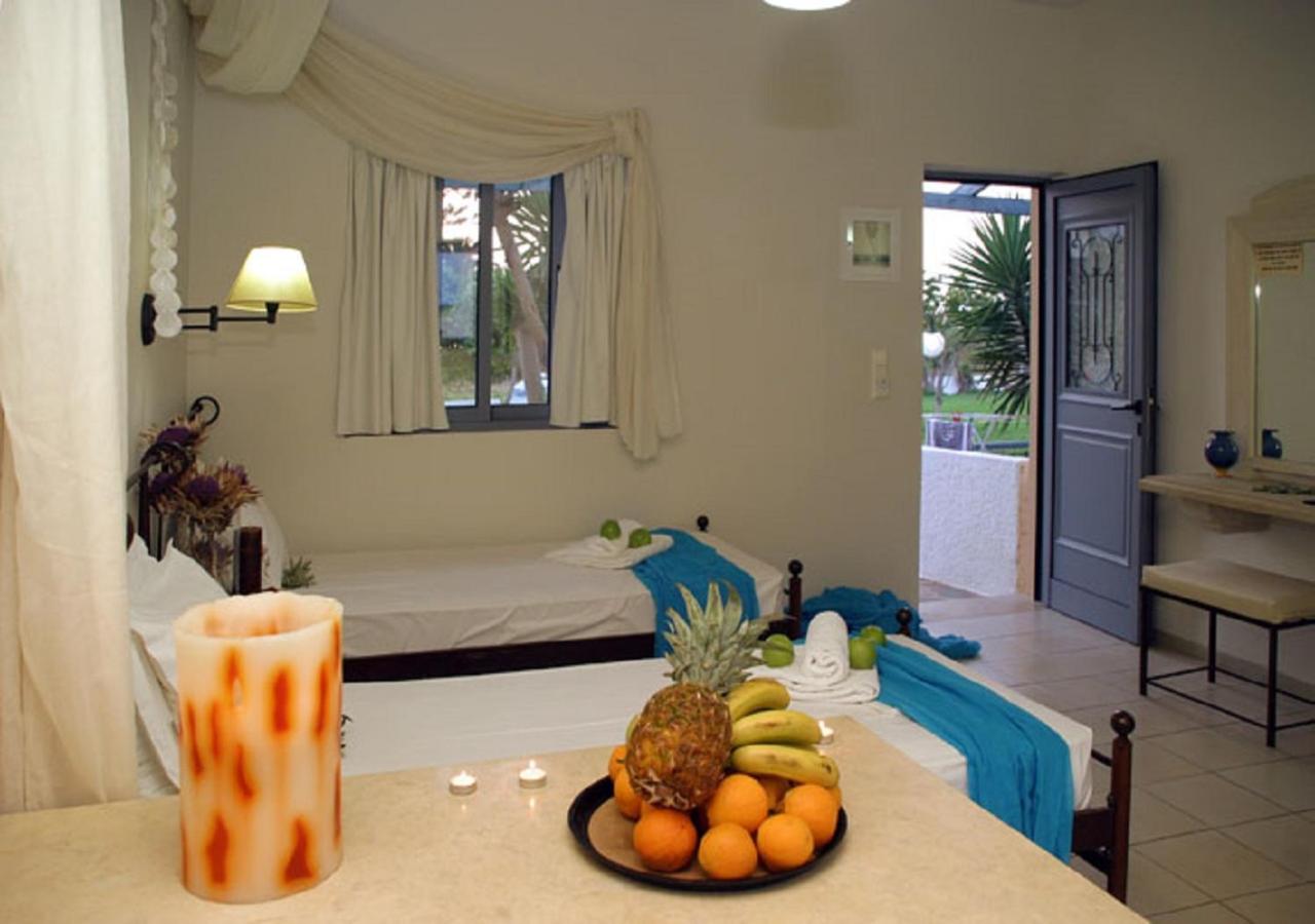 Studio with Garden View - Photo 6