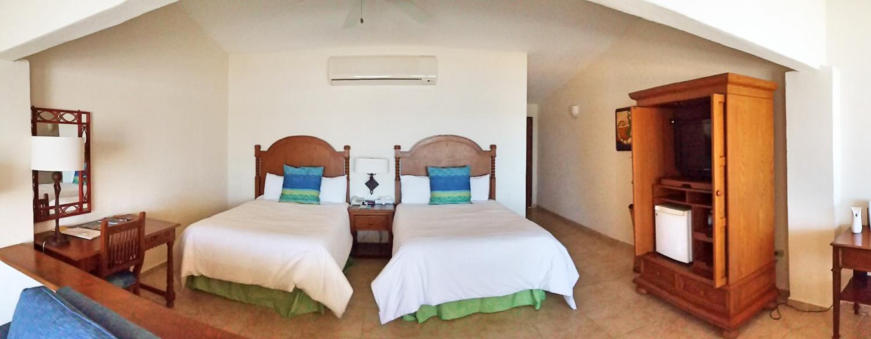 Queen Suite with Sea View - 2 Beds  - Photo 15