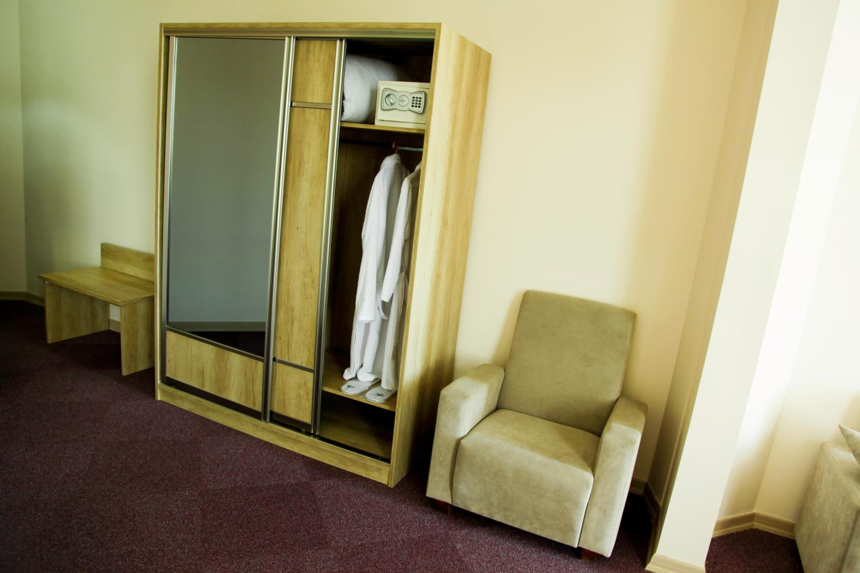 One-Bedroom Suite