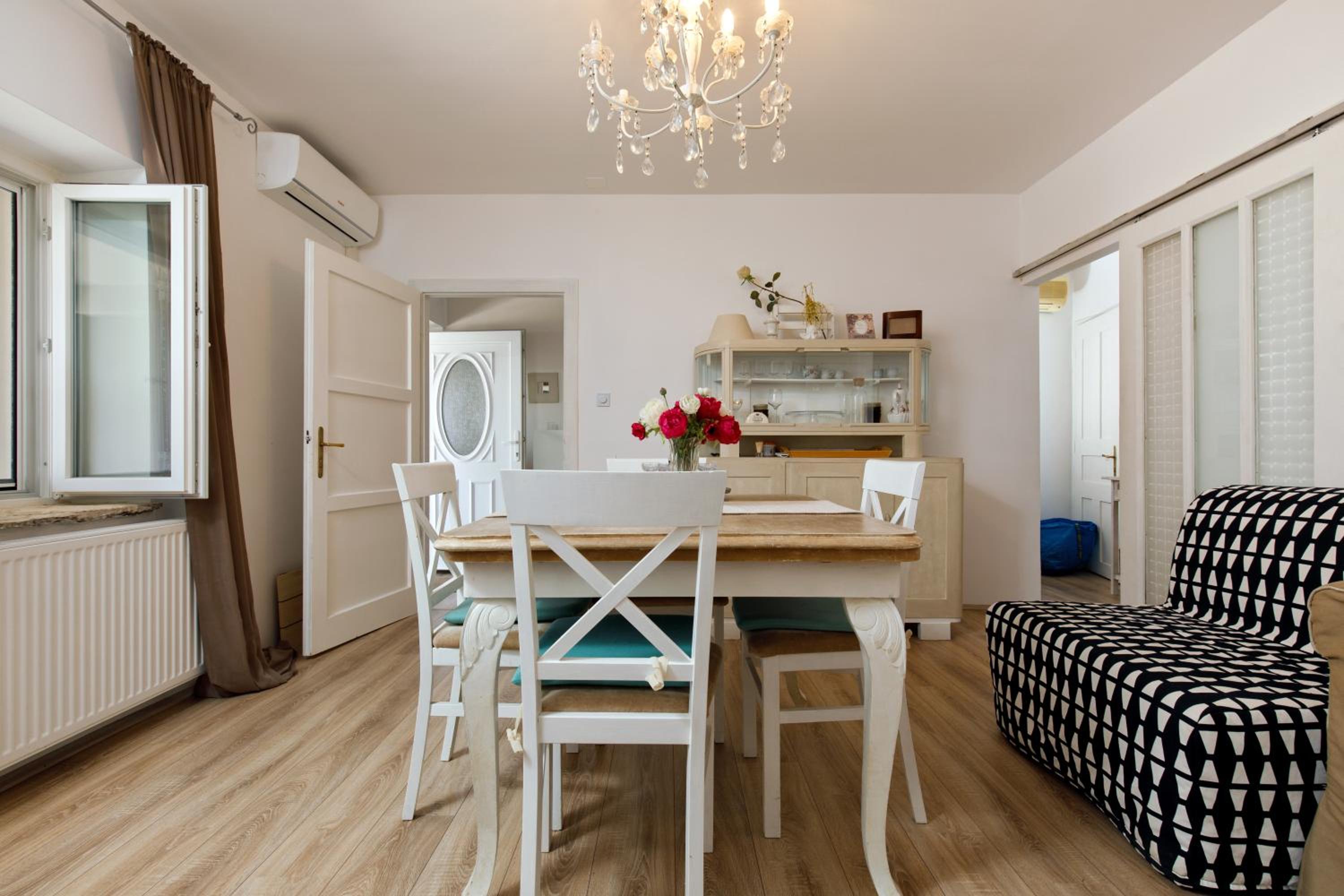 Apartment with Terrace photo 3