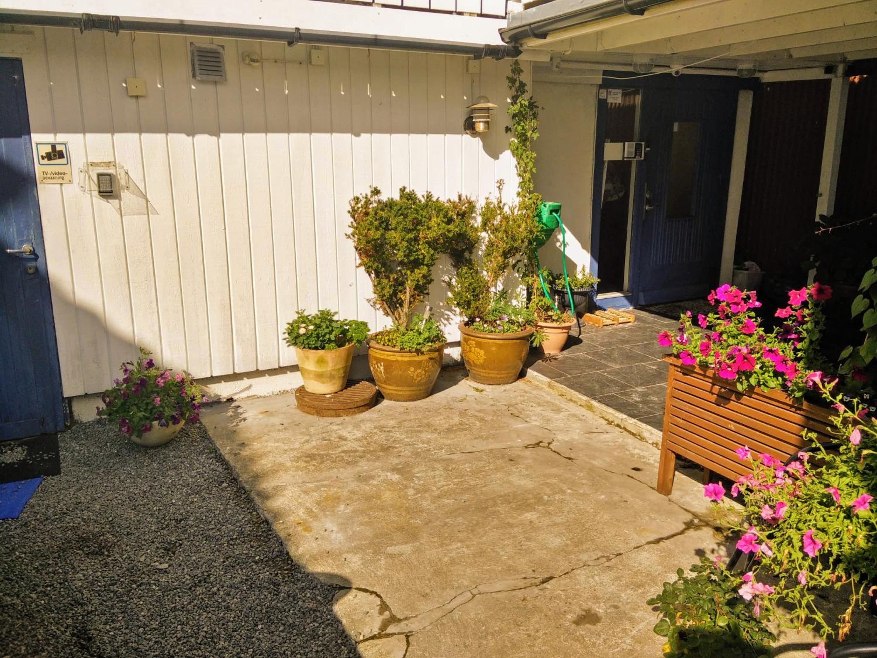 Apartment with Sea View - Photo 12