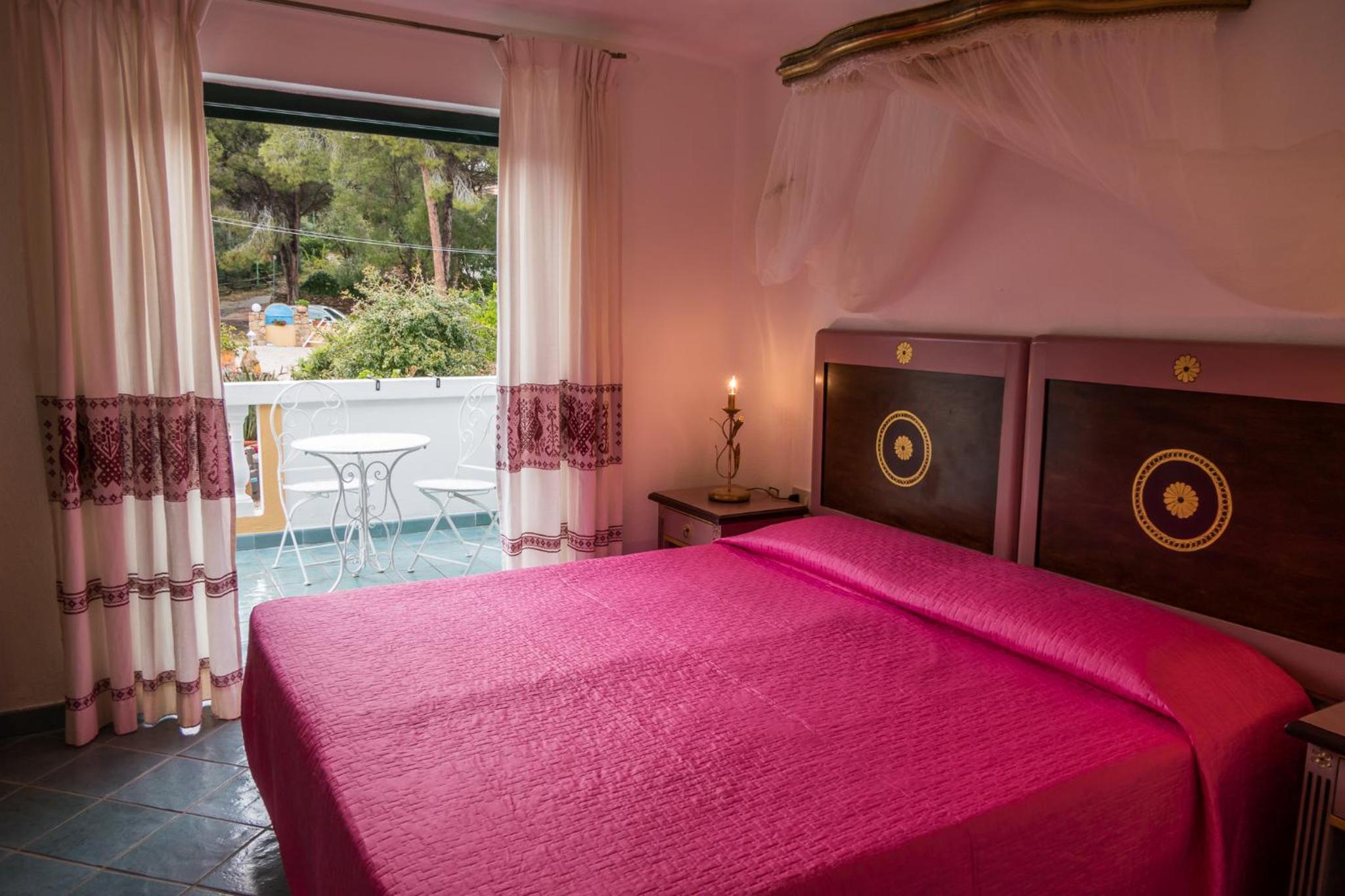 King Room with Garden View photo 1