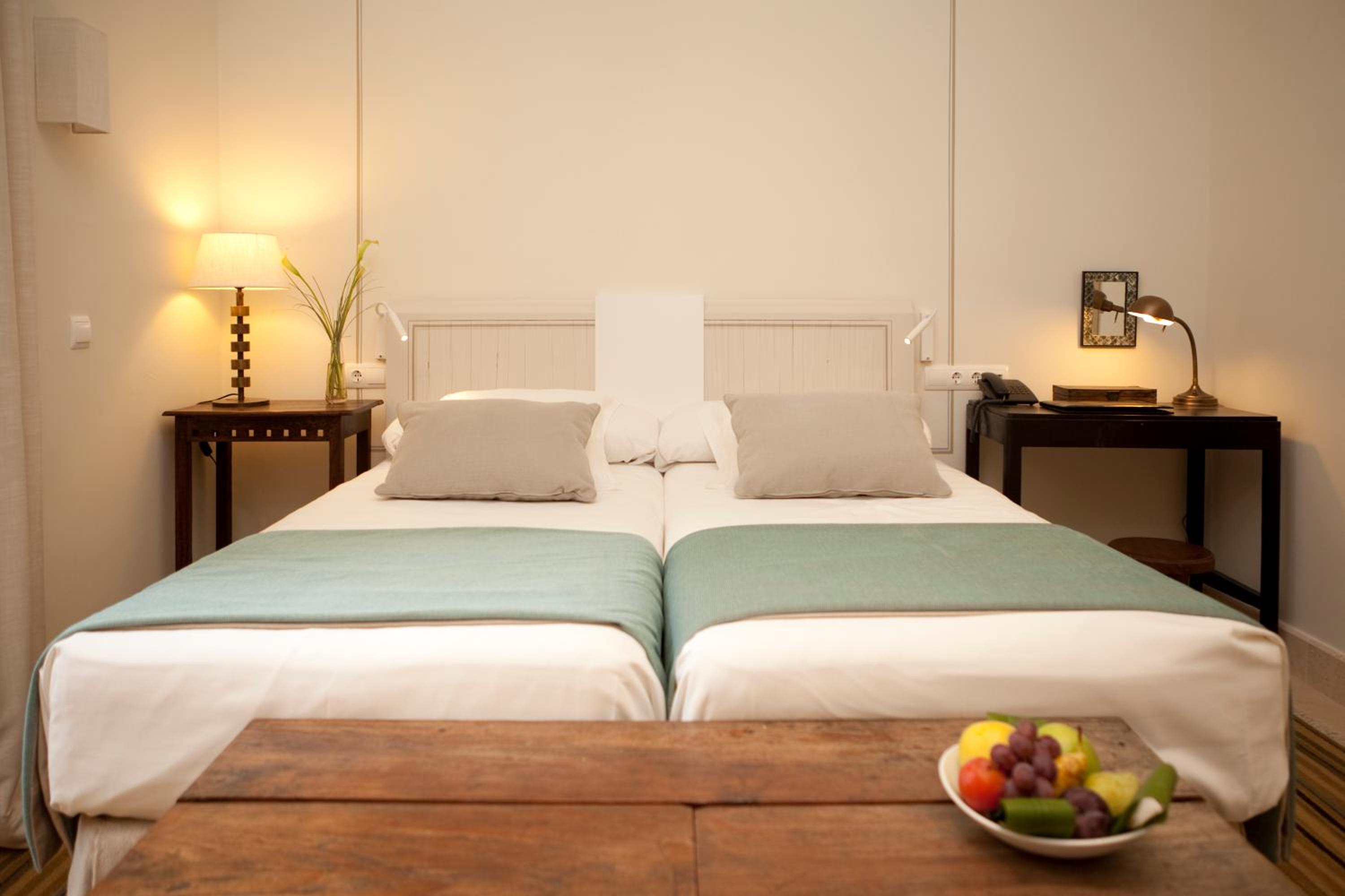 Superior Double or Twin Room - Photo 7