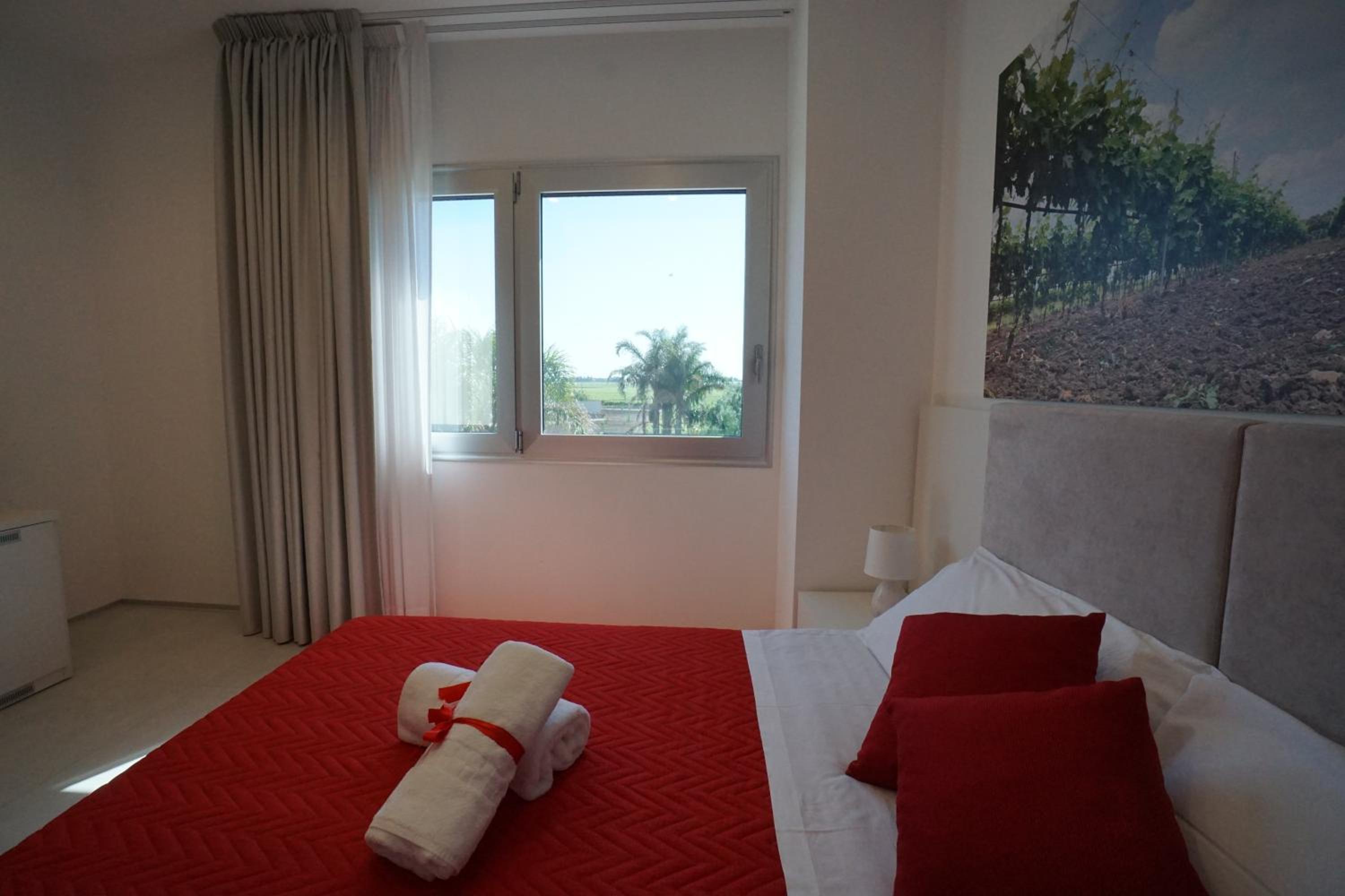 Deluxe Triple Room - Photo 5