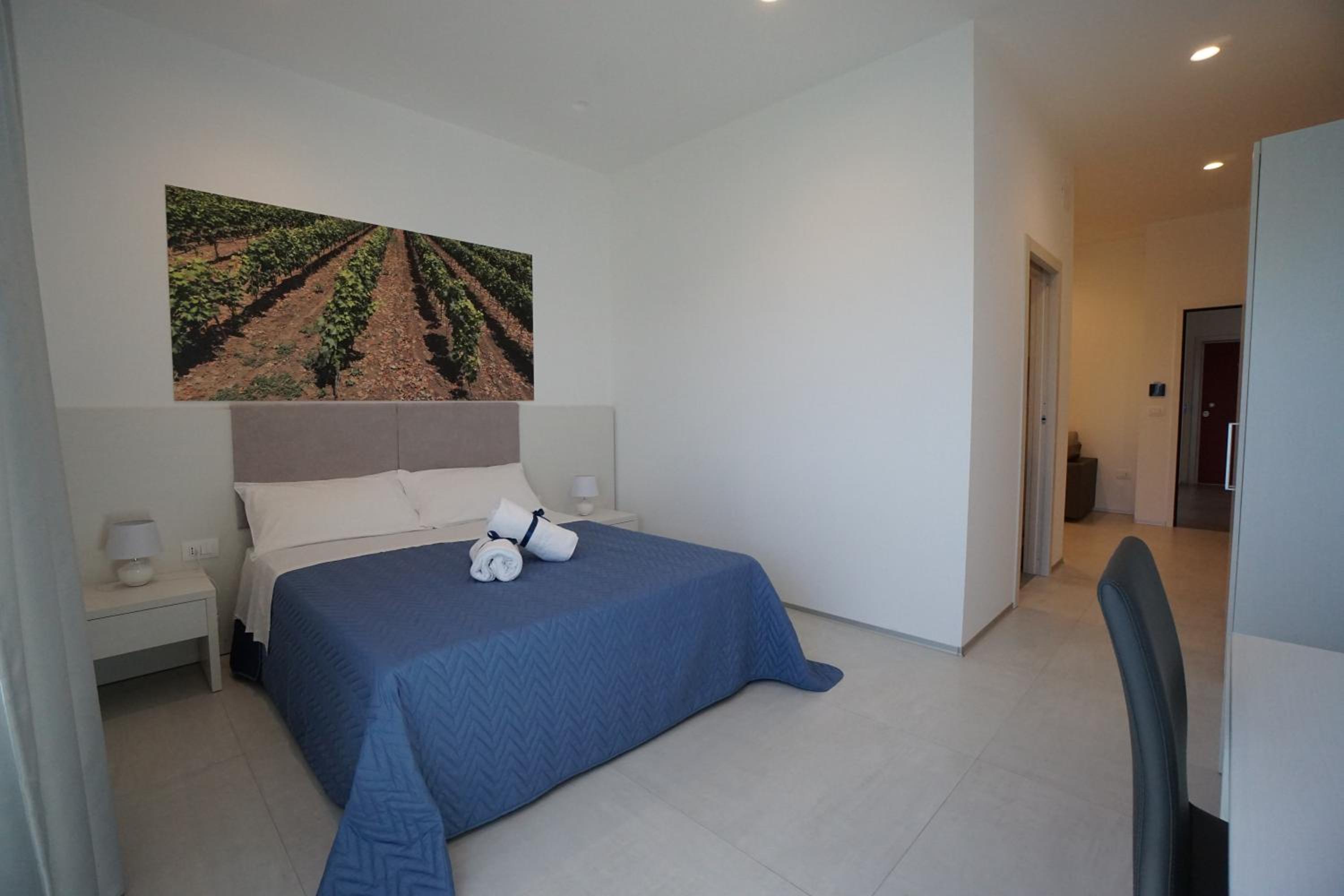 Deluxe Double or Twin Room - Photo 7