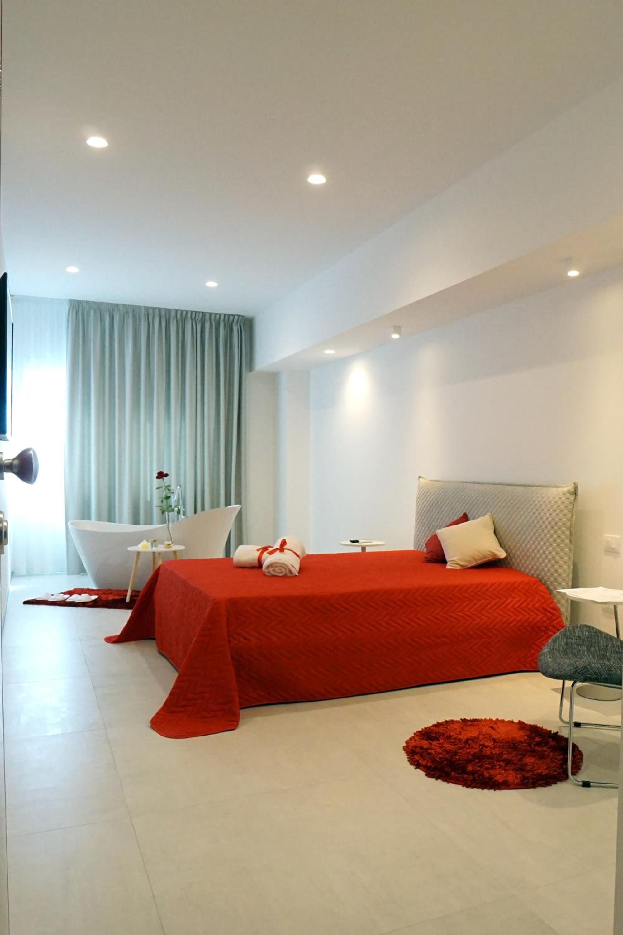 Superior King Room - Photo 2