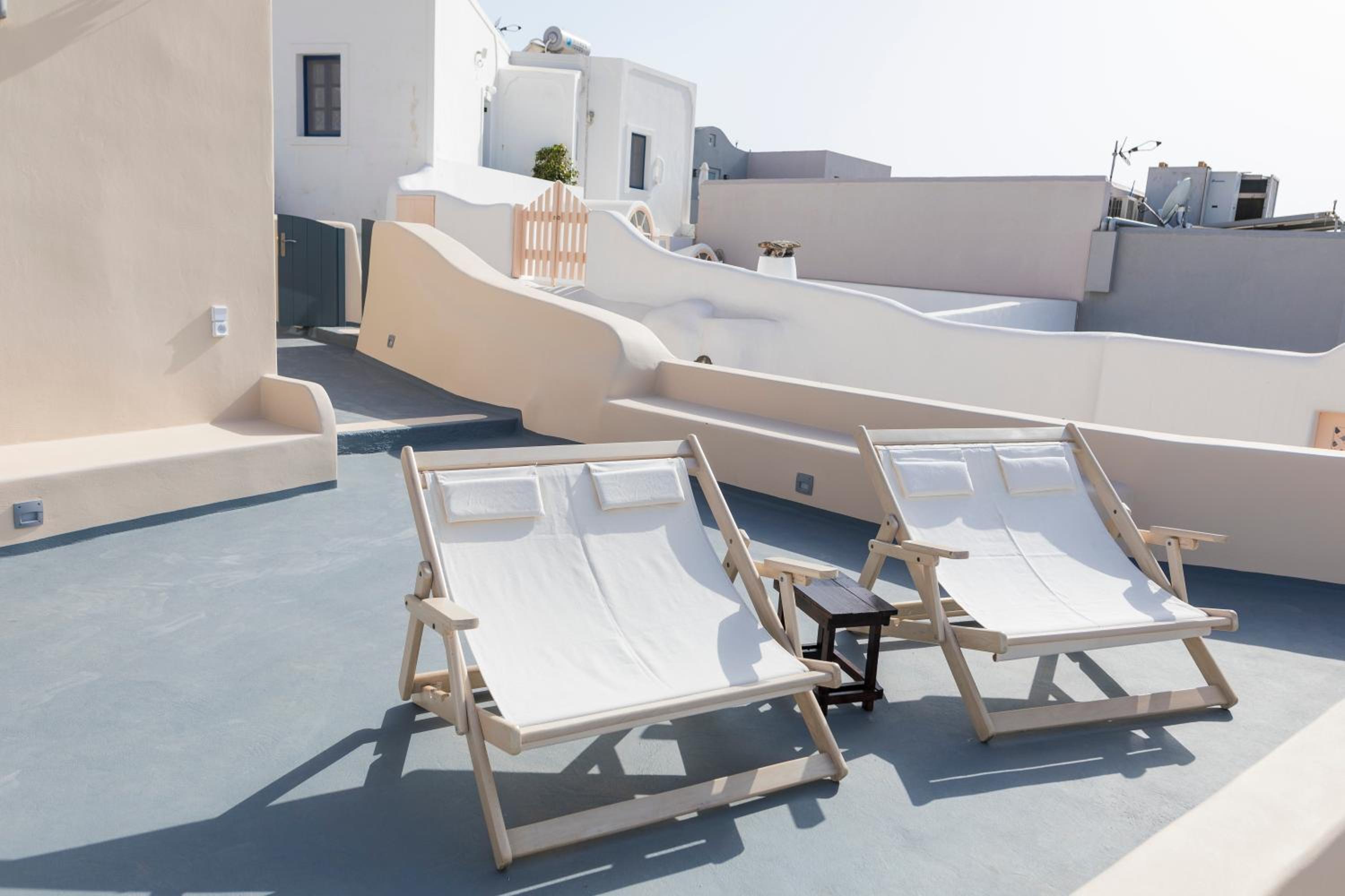 Sea View Apartment with Outdoor Hot Tub photo 3