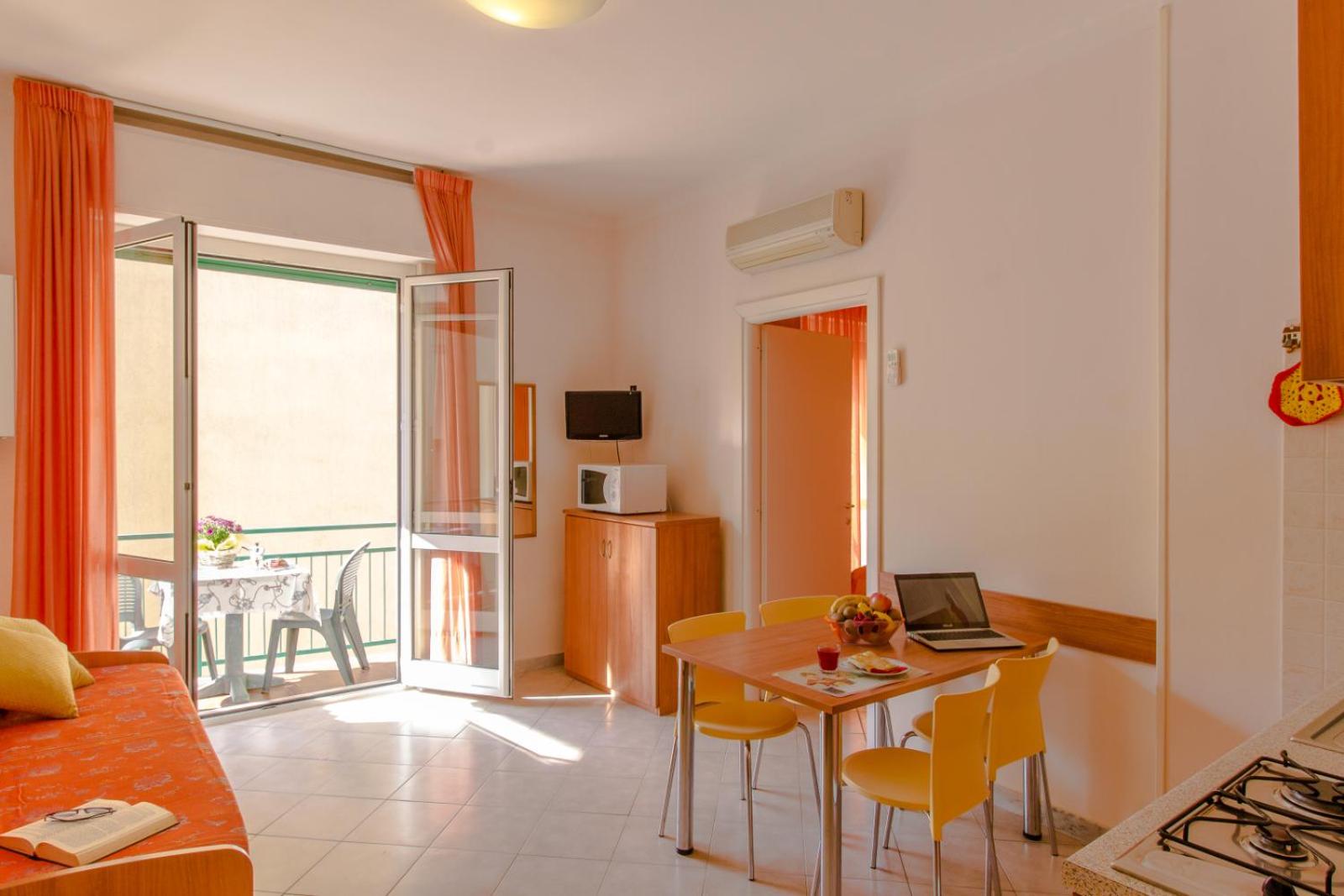 Standard One-Bedroom Apartment (4 Adults)