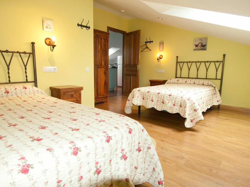 One-Bedroom Apartment (2 Adults + 2 Children) photo 2