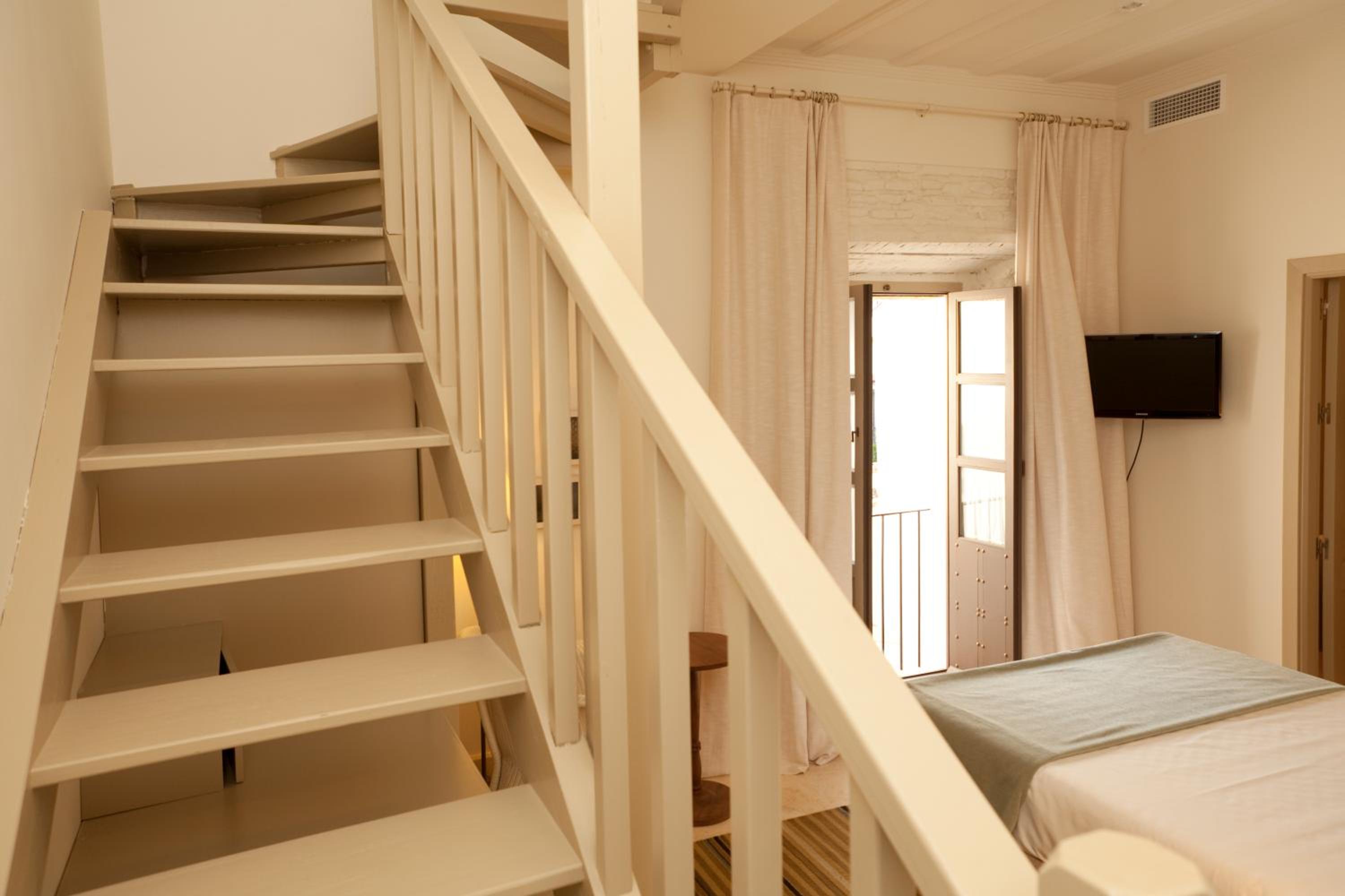 Deluxe Double Room with Terrace - Photo 1