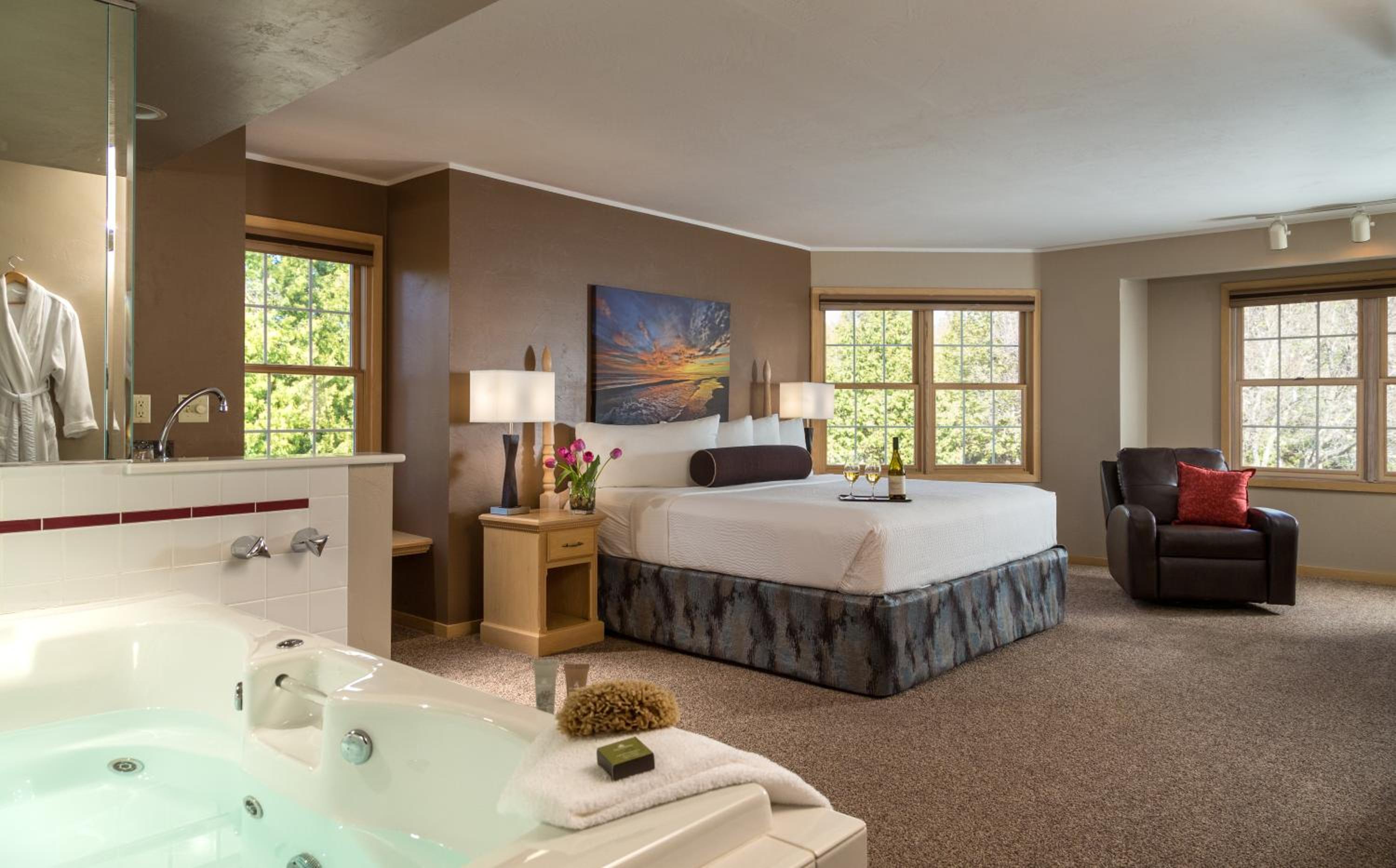King Room with Spa Bath