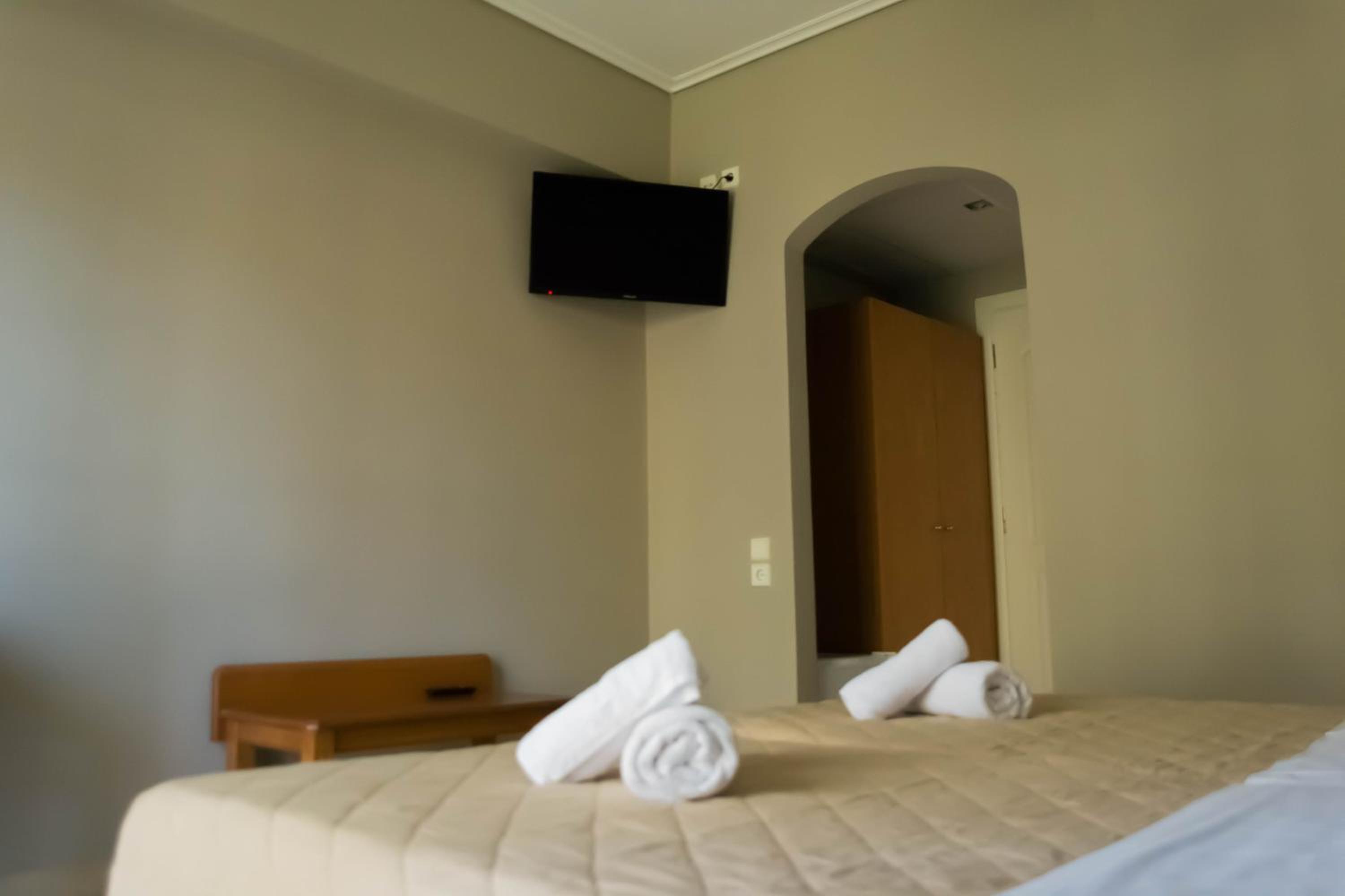 Standard Twin Room with Garden View photo 3