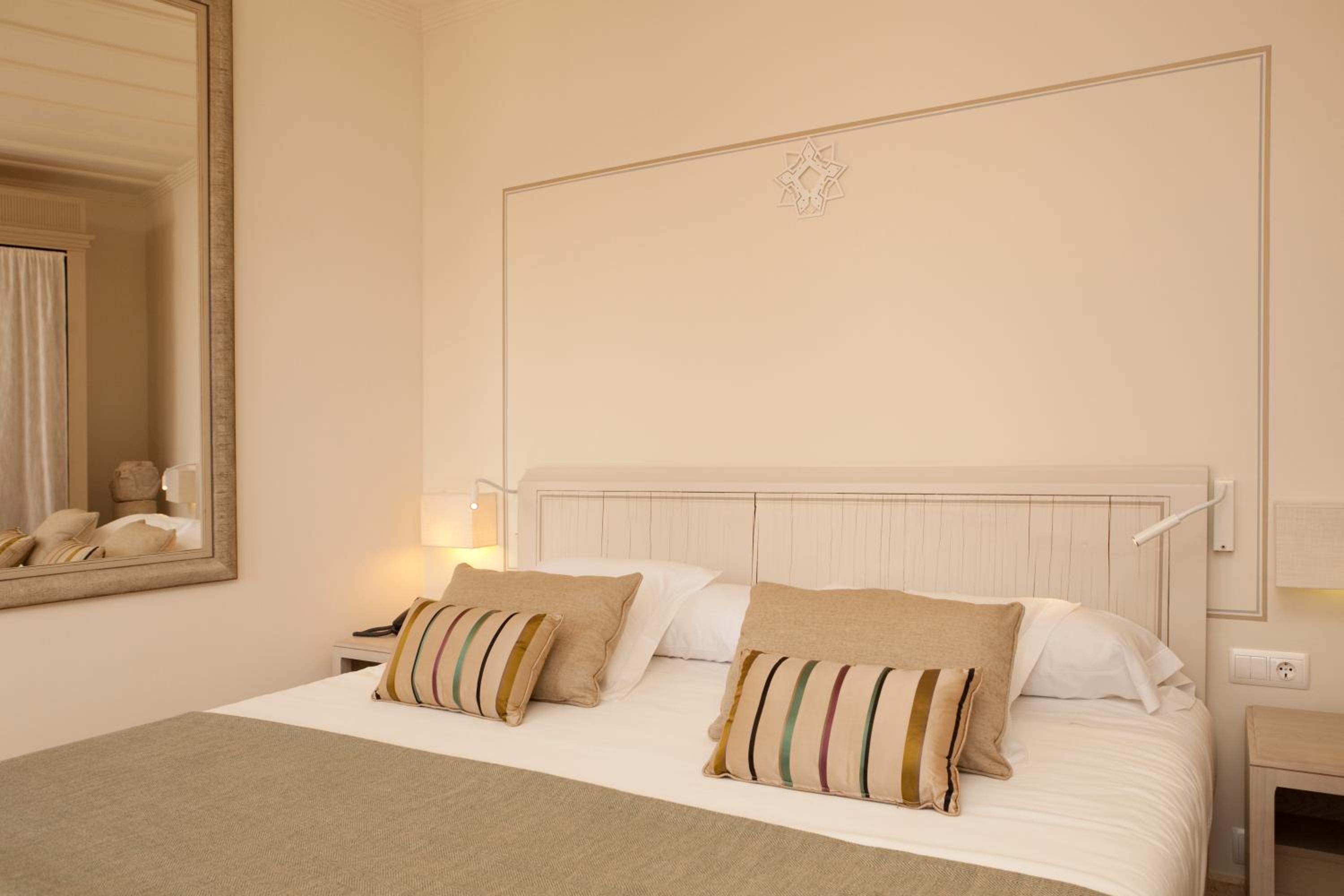 Suite Junior with Terrace - Photo 10