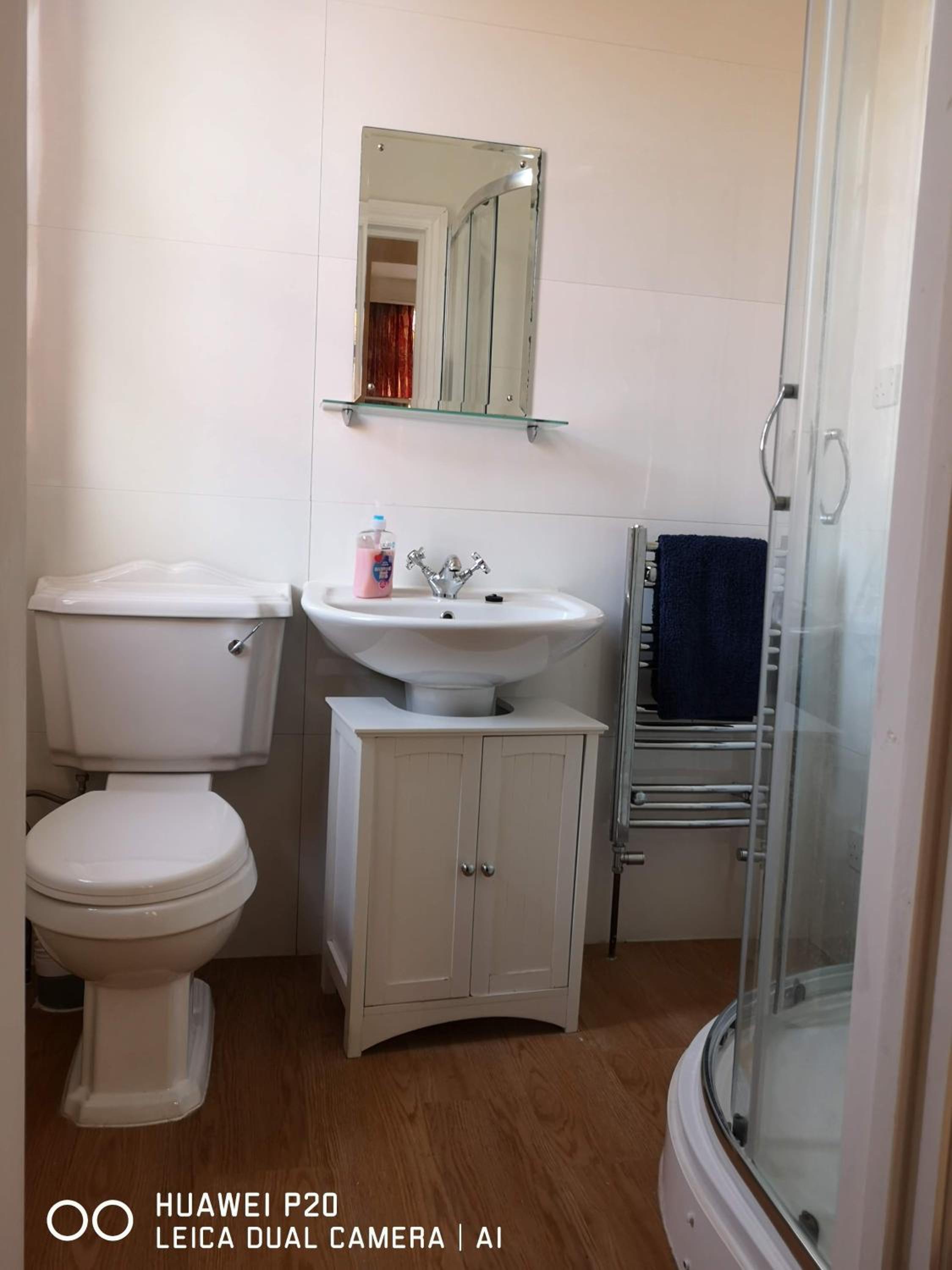 Standard Double Room - Photo 2
