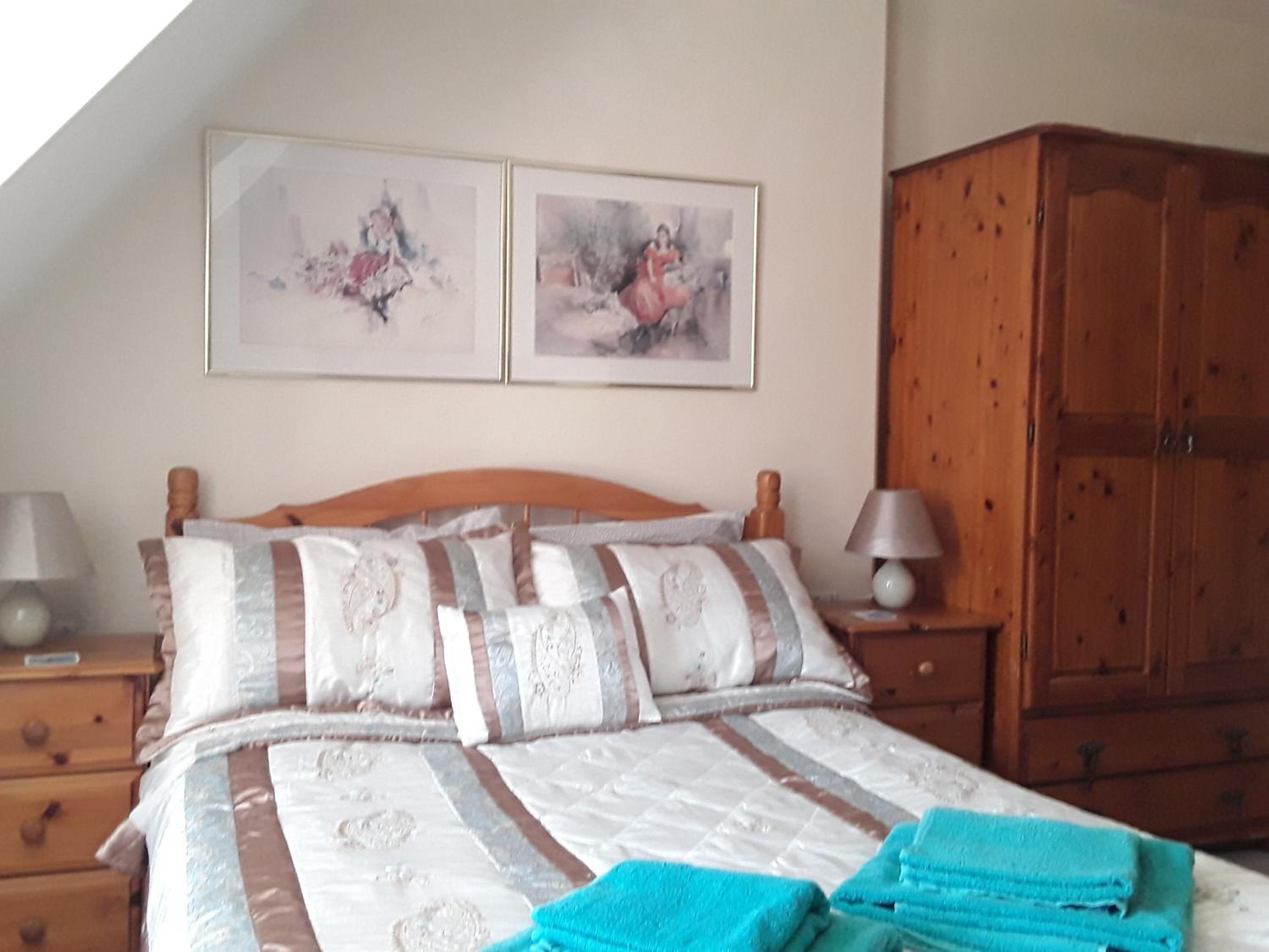 Comfort Triple Room with Shower - Photo 7