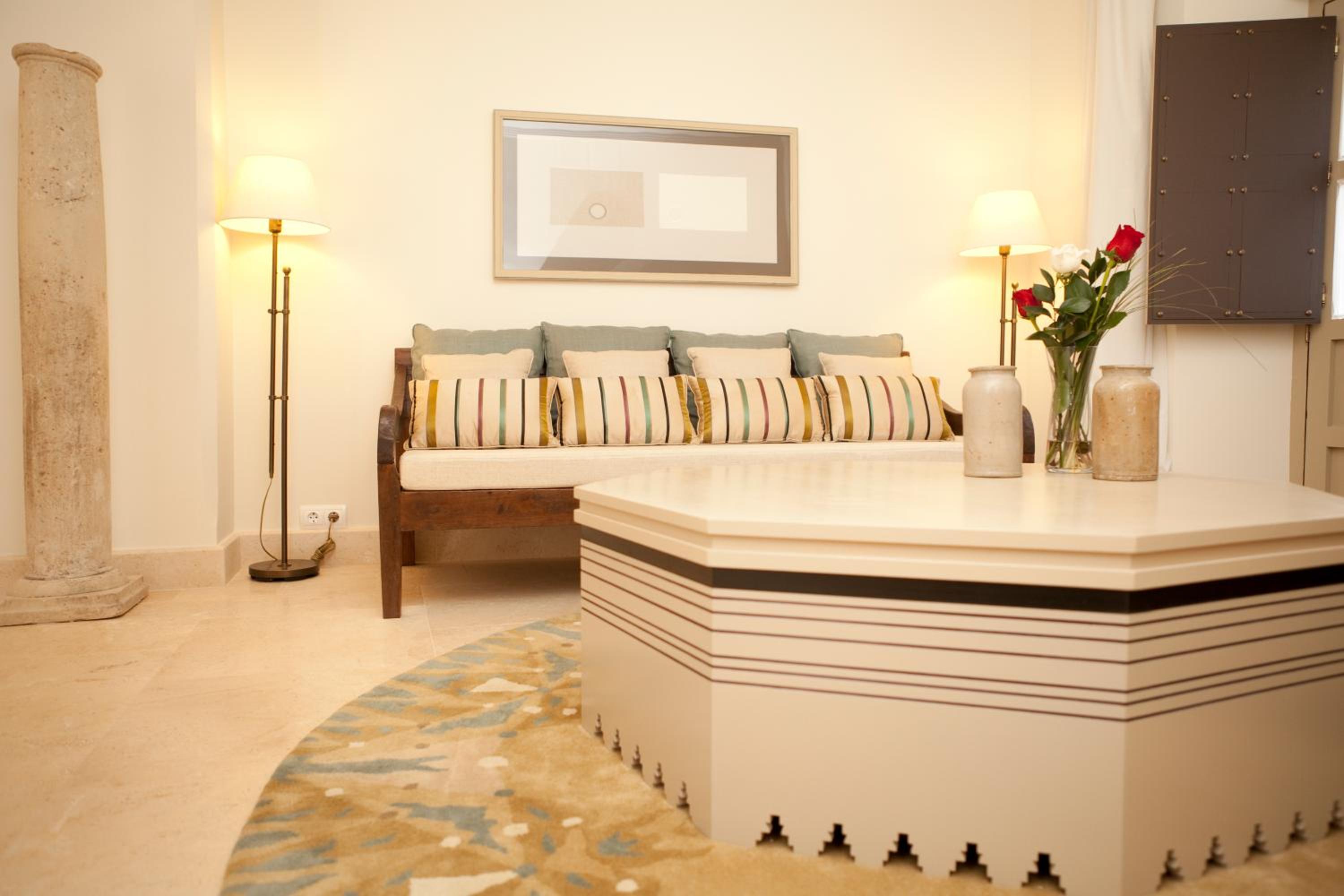 Superior Suite - Photo 3