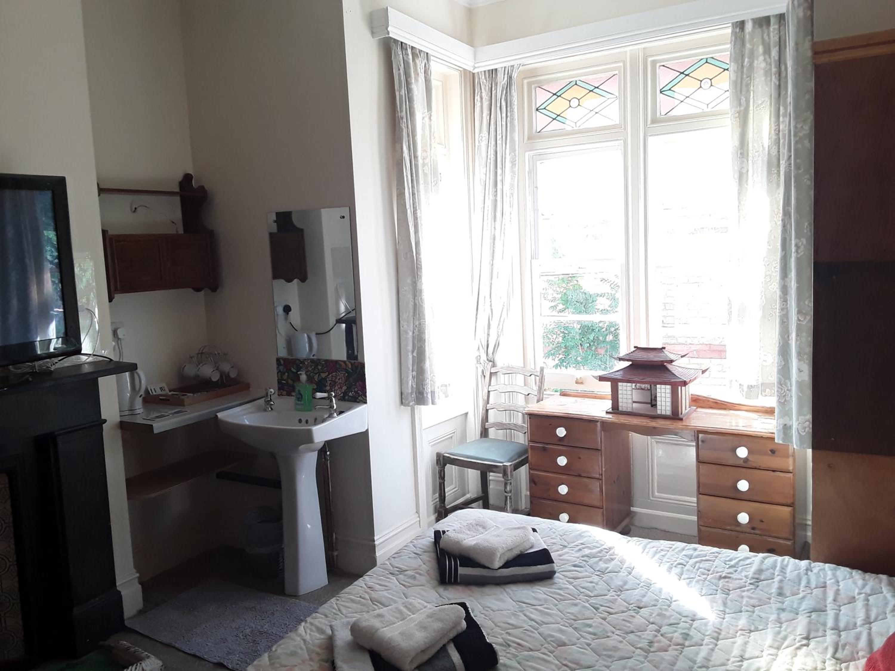 Quadruple Room with Private External Bathroom - Photo 1