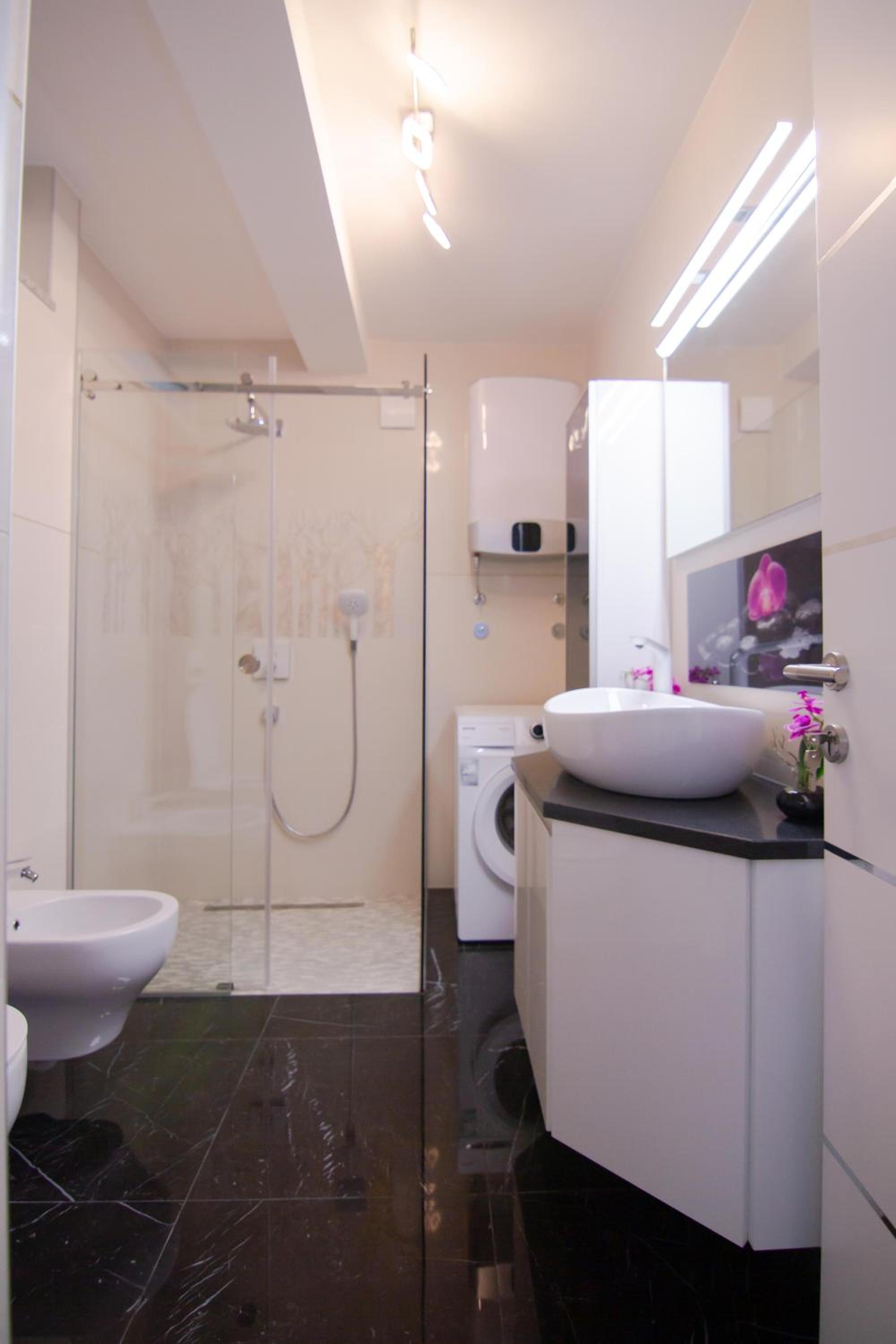 Deluxe Apartment - Ground Floor - Photo 33
