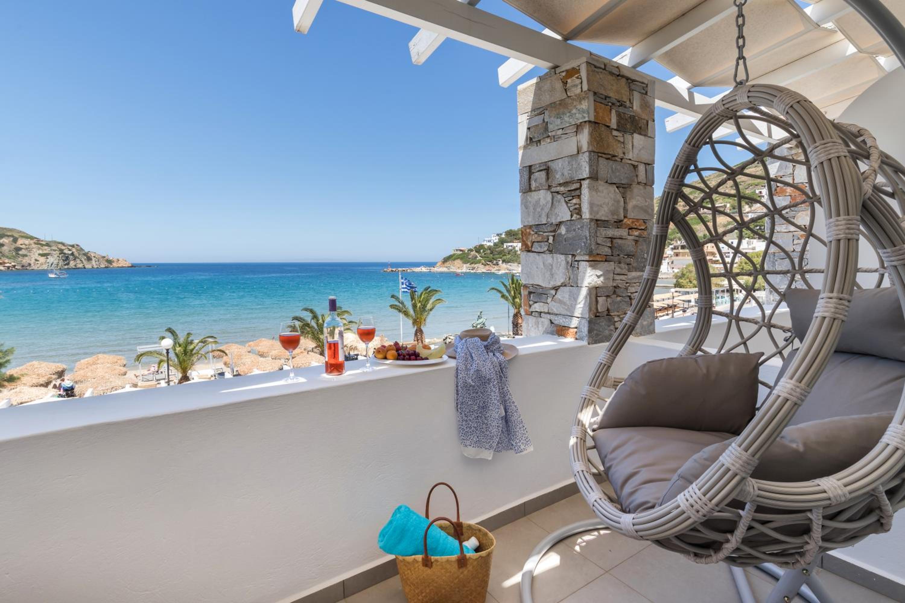 Deluxe Double Room with Balcony and Sea View - Top Floor photo 2