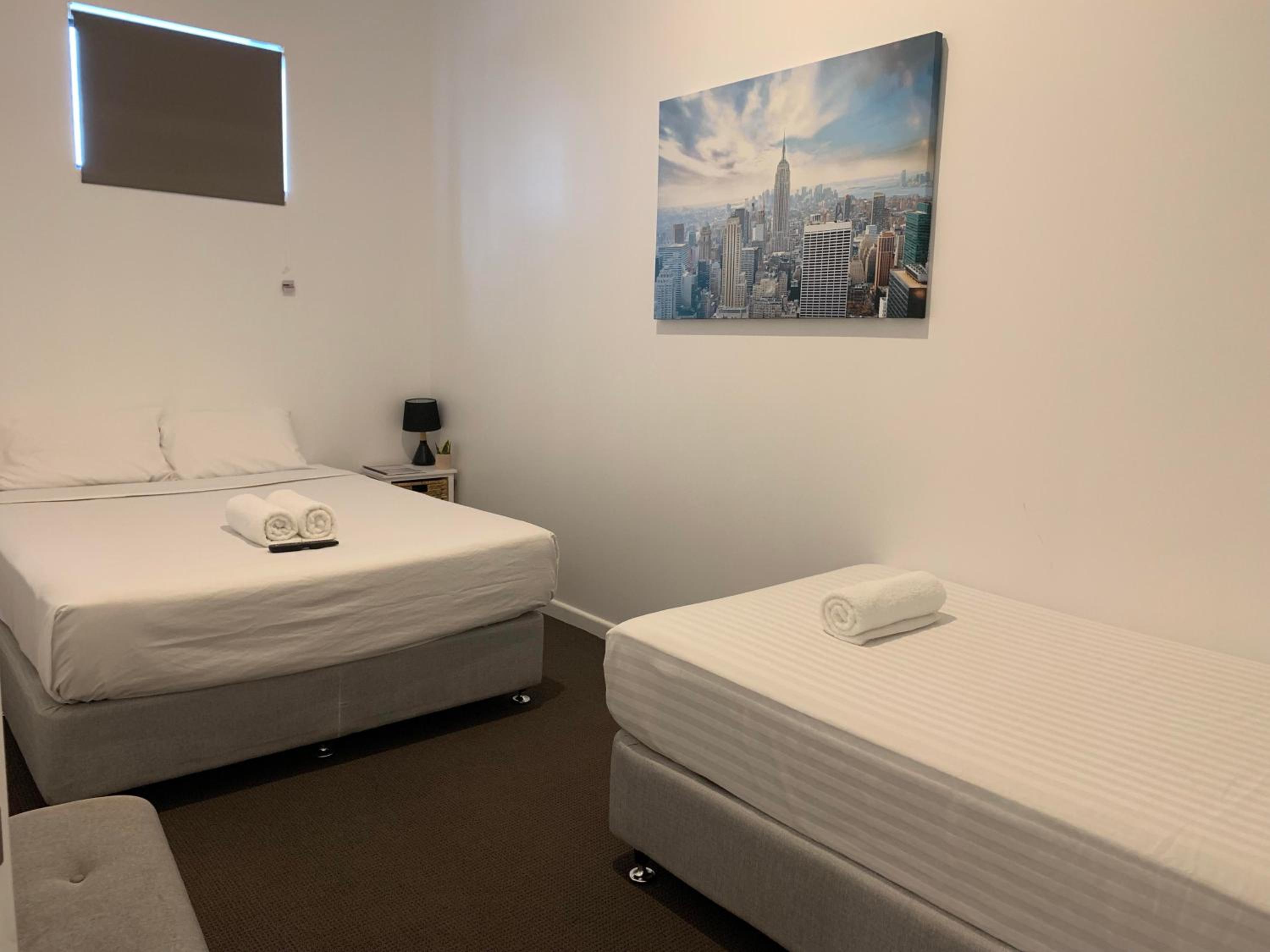 Double or Twin Room with Shared Bathroom photo 1