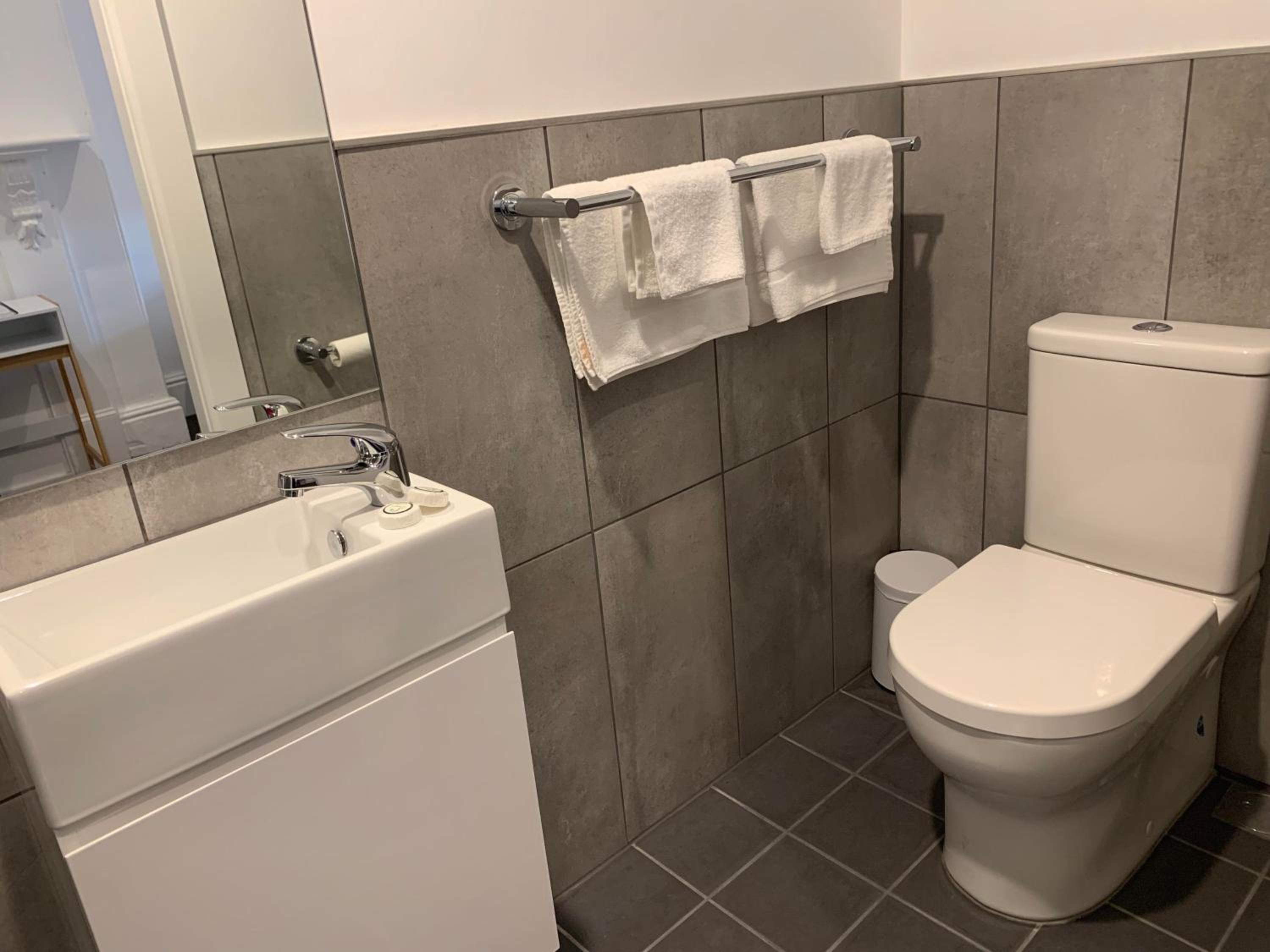 Double Room with Private Bathroom photo 3