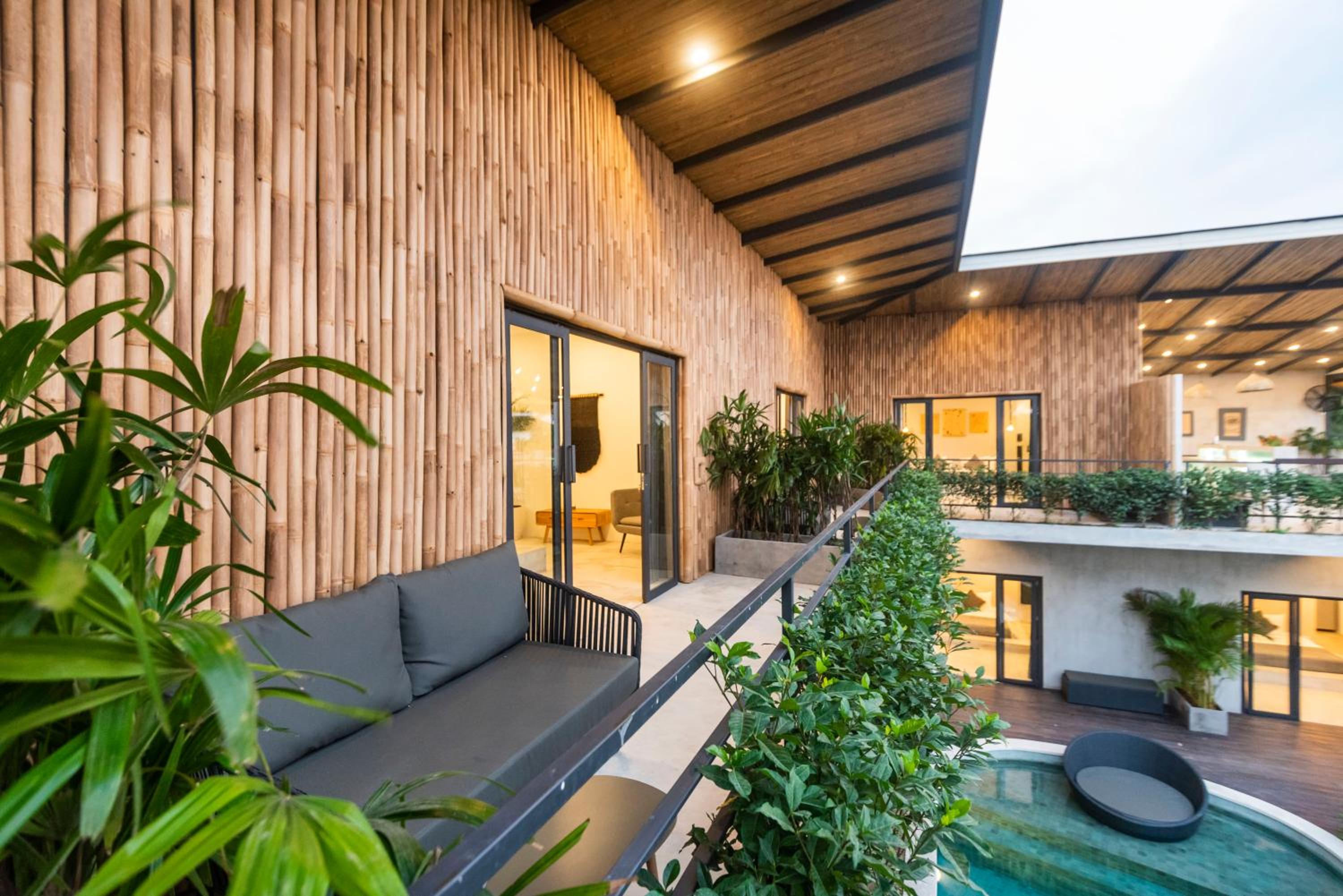 Studio with Balcony - Photo 6