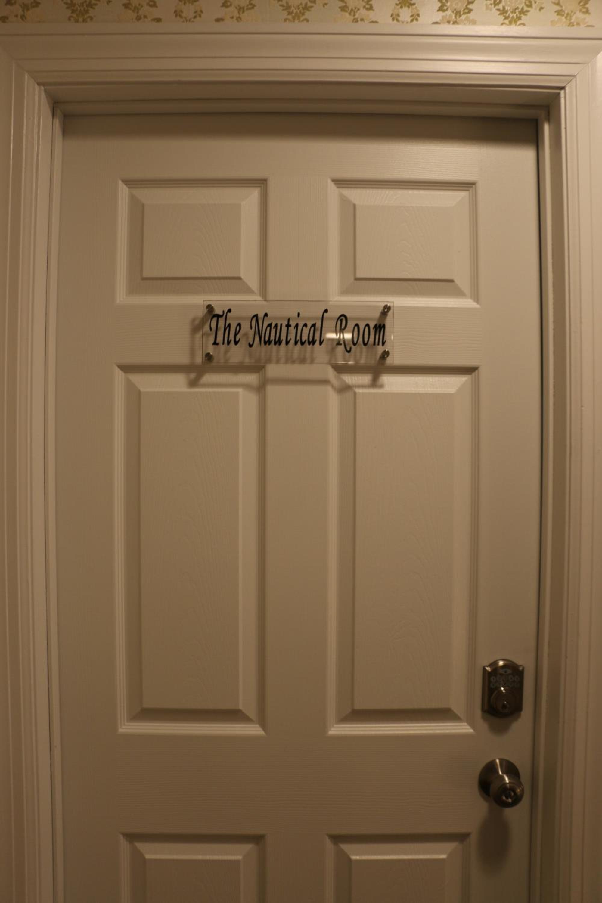 Deluxe Queen Room photo 2